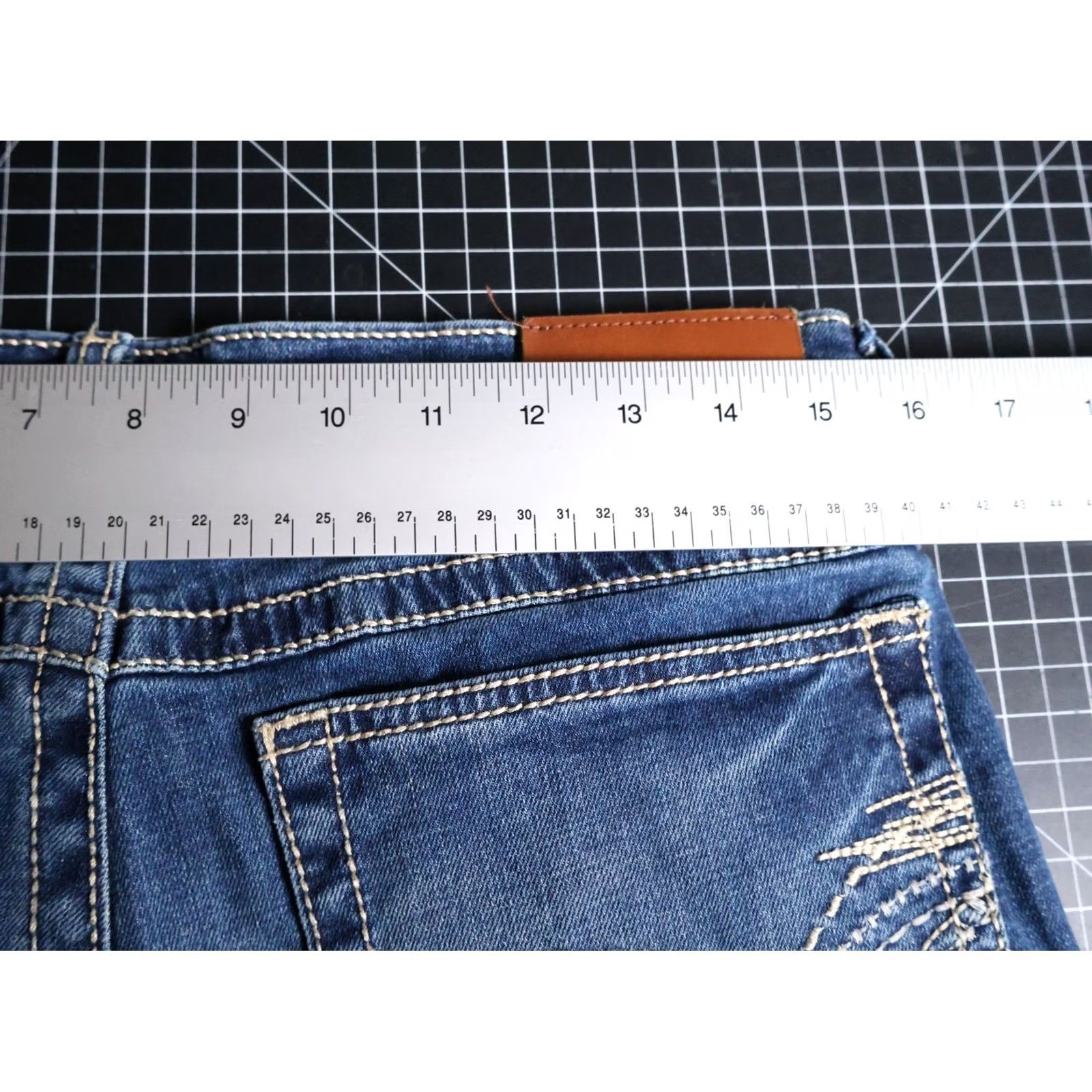 Wrangler Wrangler Jeans Men's 30 x 30 Blue Vintage Boot Style 42 Denim Cotton Elastane Zip Fly 5-Pocket Regular Inseam 30 Size US 30 / EU 46 - 5 Thumbnail