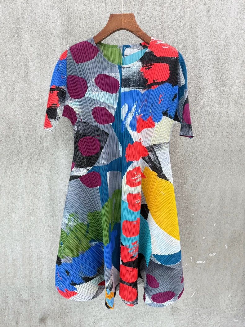 Issey Miyake Issey Miyake Colorful ink-wash pleated dress Size L / US 10 / IT 46 - 2 Thumbnail