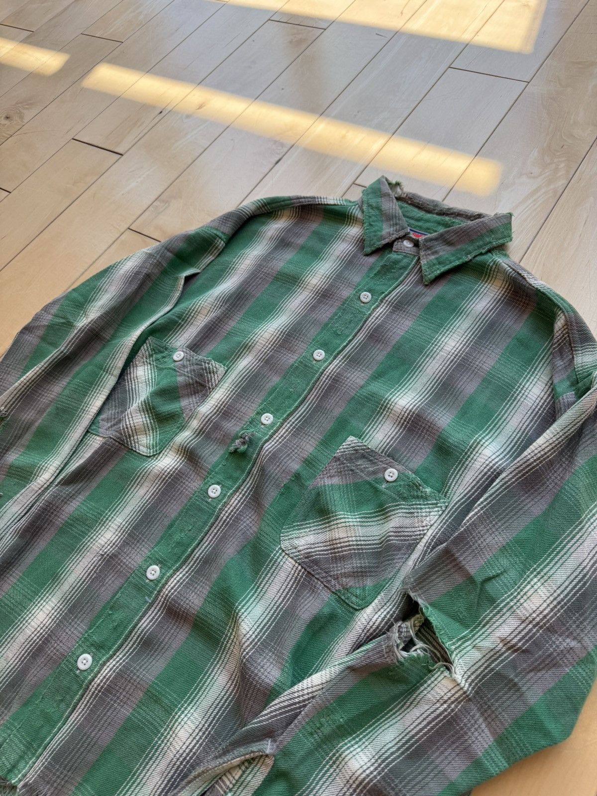 Saint Michael Distressed Flannel Size US L / EU 52-54 / 3 - 3 Thumbnail
