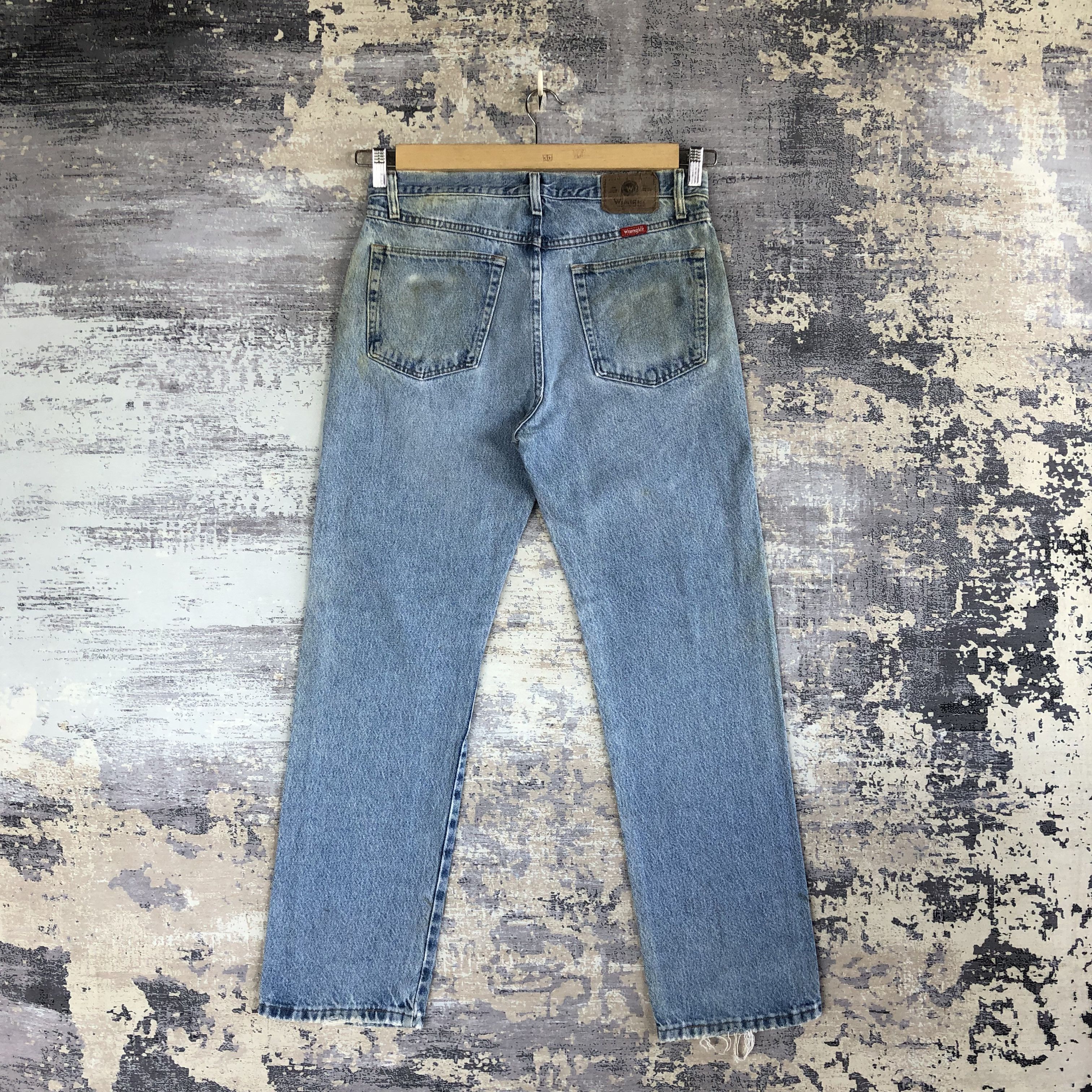 Wrangler Vintage Wrangler Light Wash Jeans Wrangler Distressed Denim Size US 32 / EU 48 - 2 Thumbnail