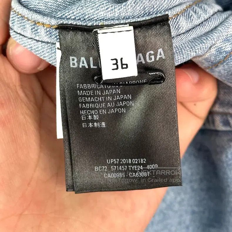 Balenciaga Balenciaga Back Logo Embroidered Faded Denim Shirt Jacket Size XS / US 0-2 / IT 36-38 - 5 Thumbnail