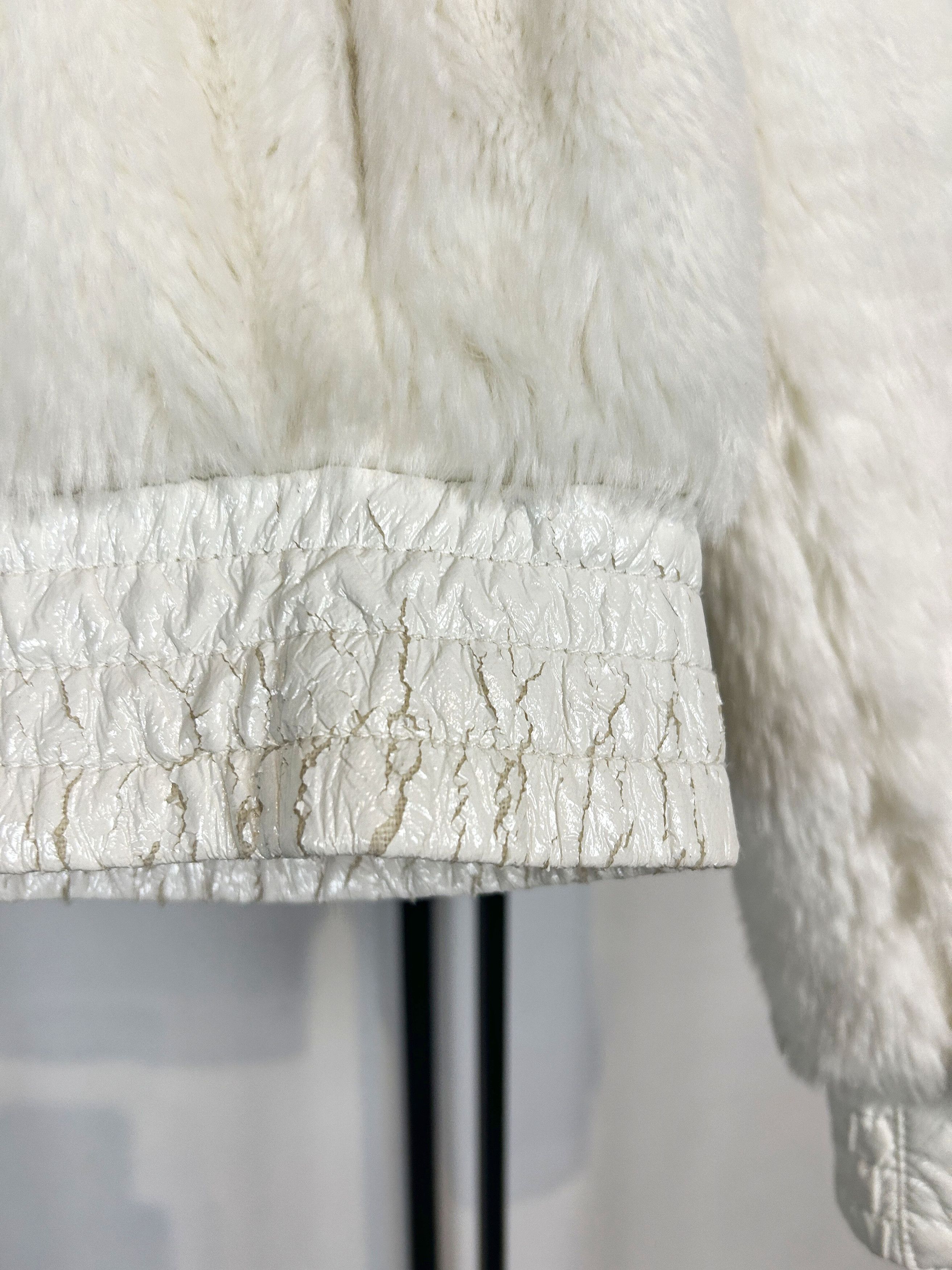 Japanese Brand Cropped Faux Fur Jacket White Soft Girl Coquette Y2K Core Size US S / EU 44-46 / 1 - 9 Thumbnail