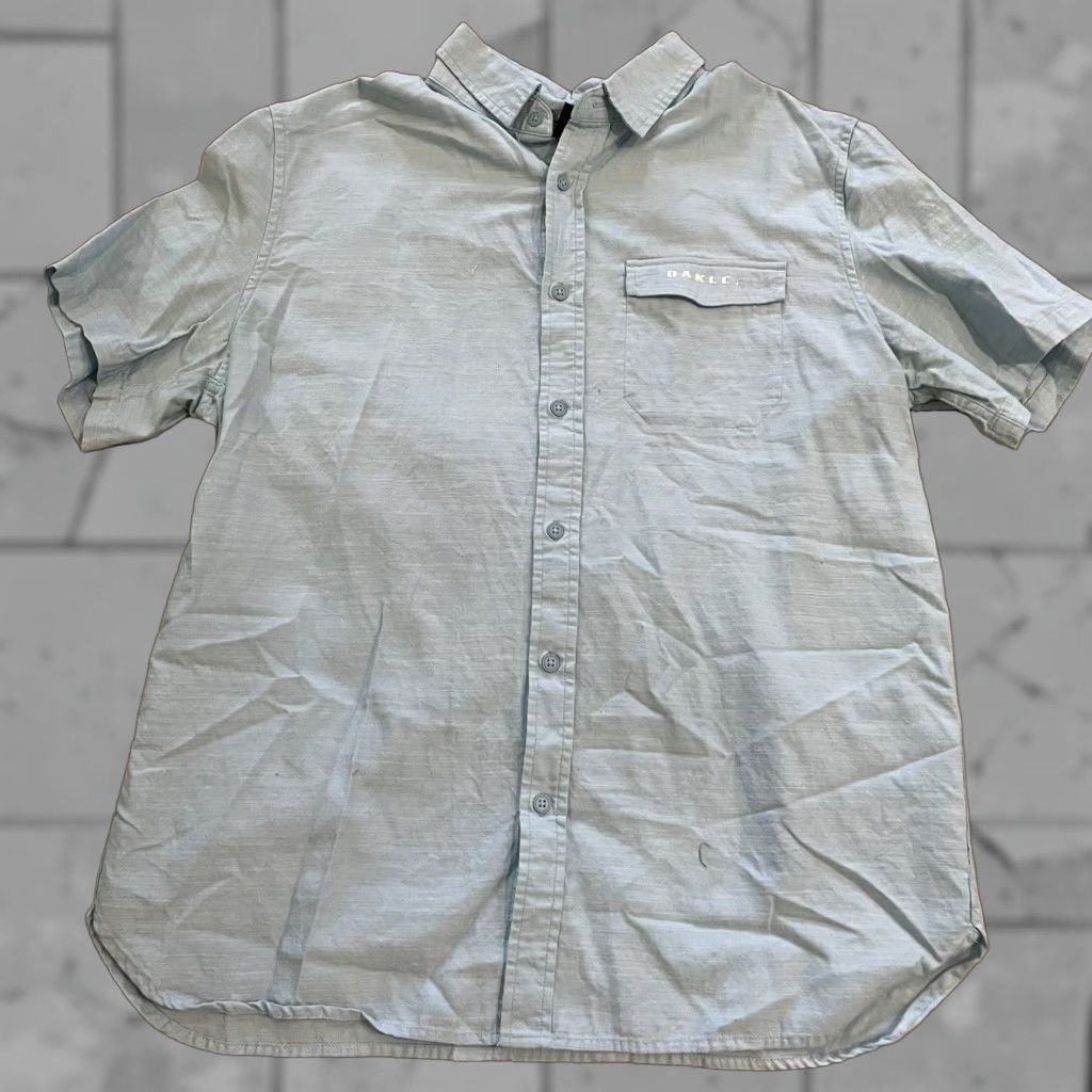 Oakley Oakley Shirt Mens L Light Blue Short Sleeve Button-Down Regular Fit Button-Up Blues Short Sleeve Shirt Size US L / EU 52-54 / 3 - 1 Thumbnail