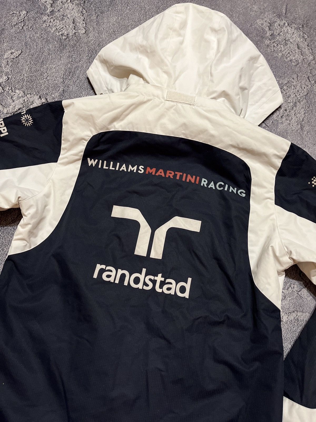 Puma Mercedes Benz Martini Pirelli Racing Jacket Size XS / US 0-2 / IT 36-38 - 7 Thumbnail