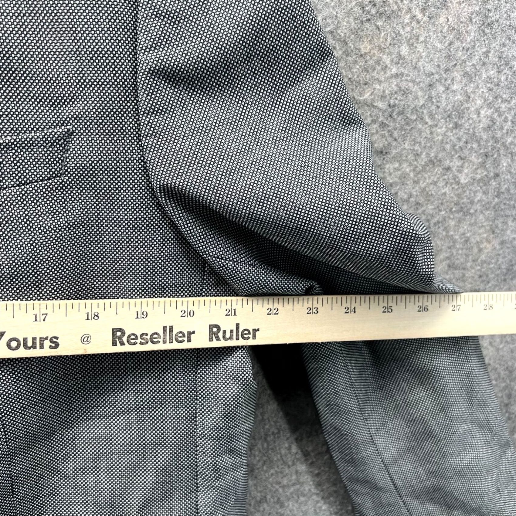 Hugo Boss HUGO BOSS Blazer Mens 42R Gray Wool Single-Breasted Two-Button Sport Coat Jacket Jazz Tuxedo Style Regular Fit Size 42R - 7 Thumbnail