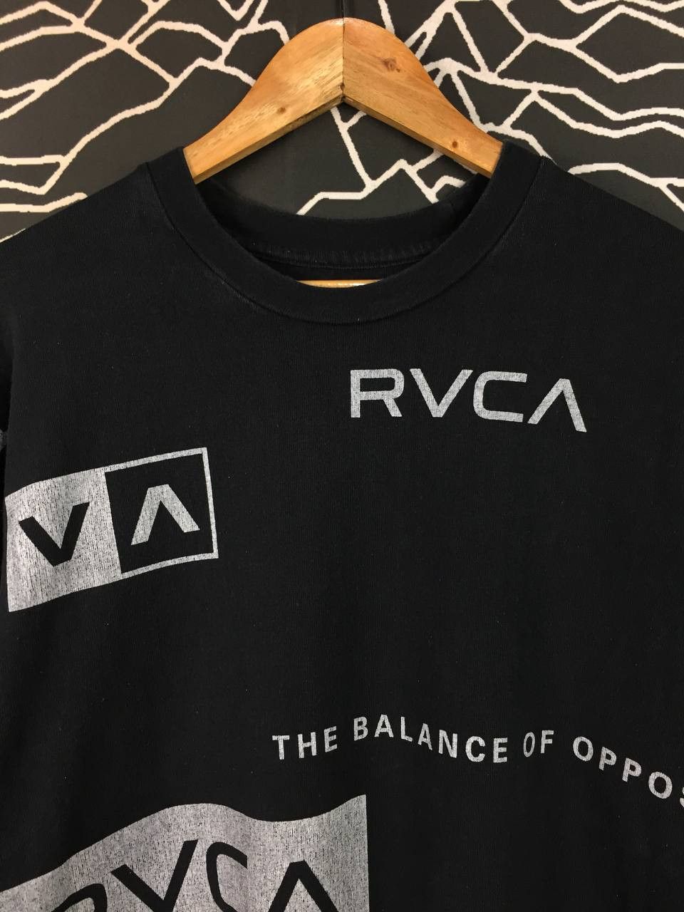 RVCA RVCA Artist Network Program Big Silhouette Long Sleeve Tee Size US L / EU 52-54 / 3 - 3 Thumbnail