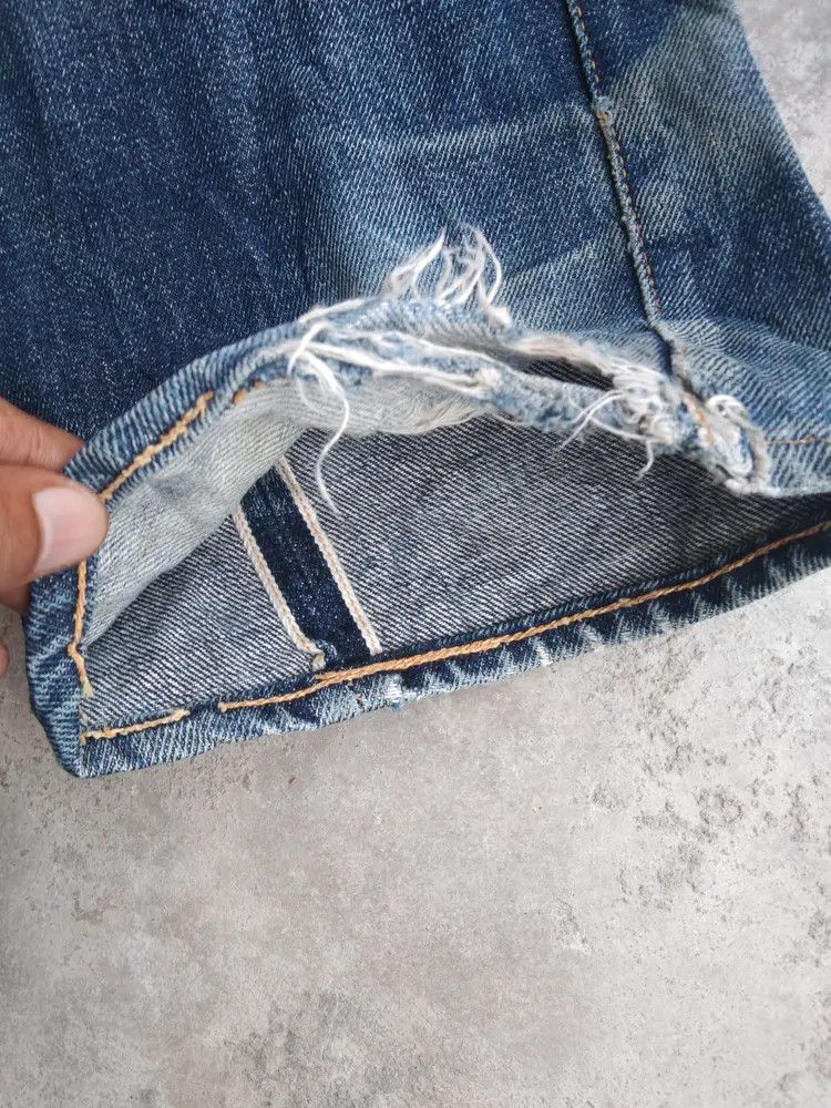 Japanese Brand Vintage Redline Denime Selvedge Thrashed Distressed Jeans Size US 29 - 4 Thumbnail