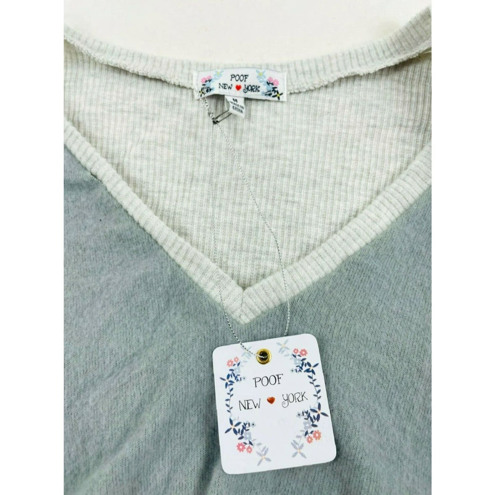 Vintage Poof New York Sweater Women's M Gray Fleece Deep V-Neck Long Sleeve NWD Vintage No Size M / US 6-8 / IT 42-44 - 3 Thumbnail