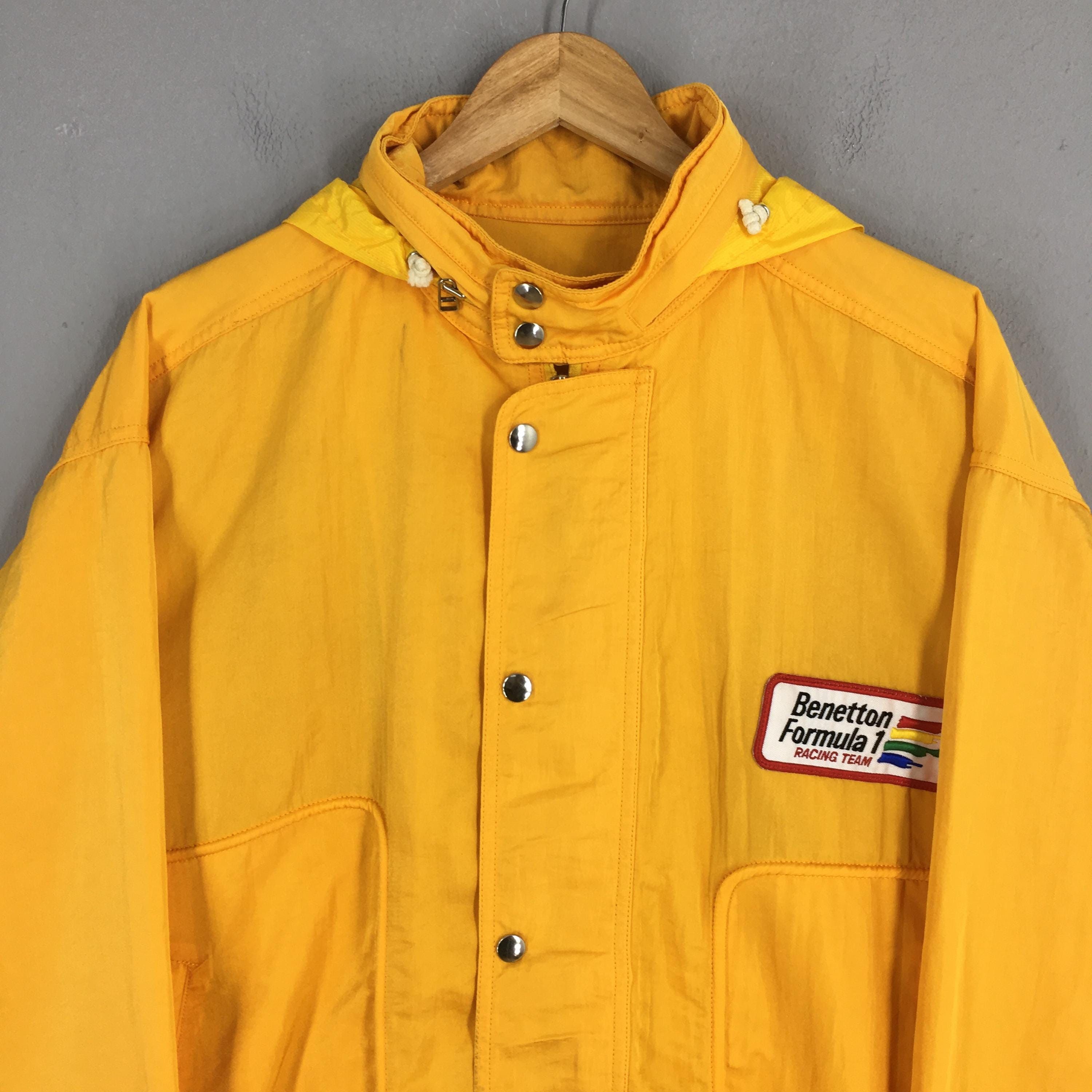 Benetton 90s Benetton Formula One Windbreaker Hoodie Jacket XLarge Size US XL / EU 56 / 4 - 2 Thumbnail