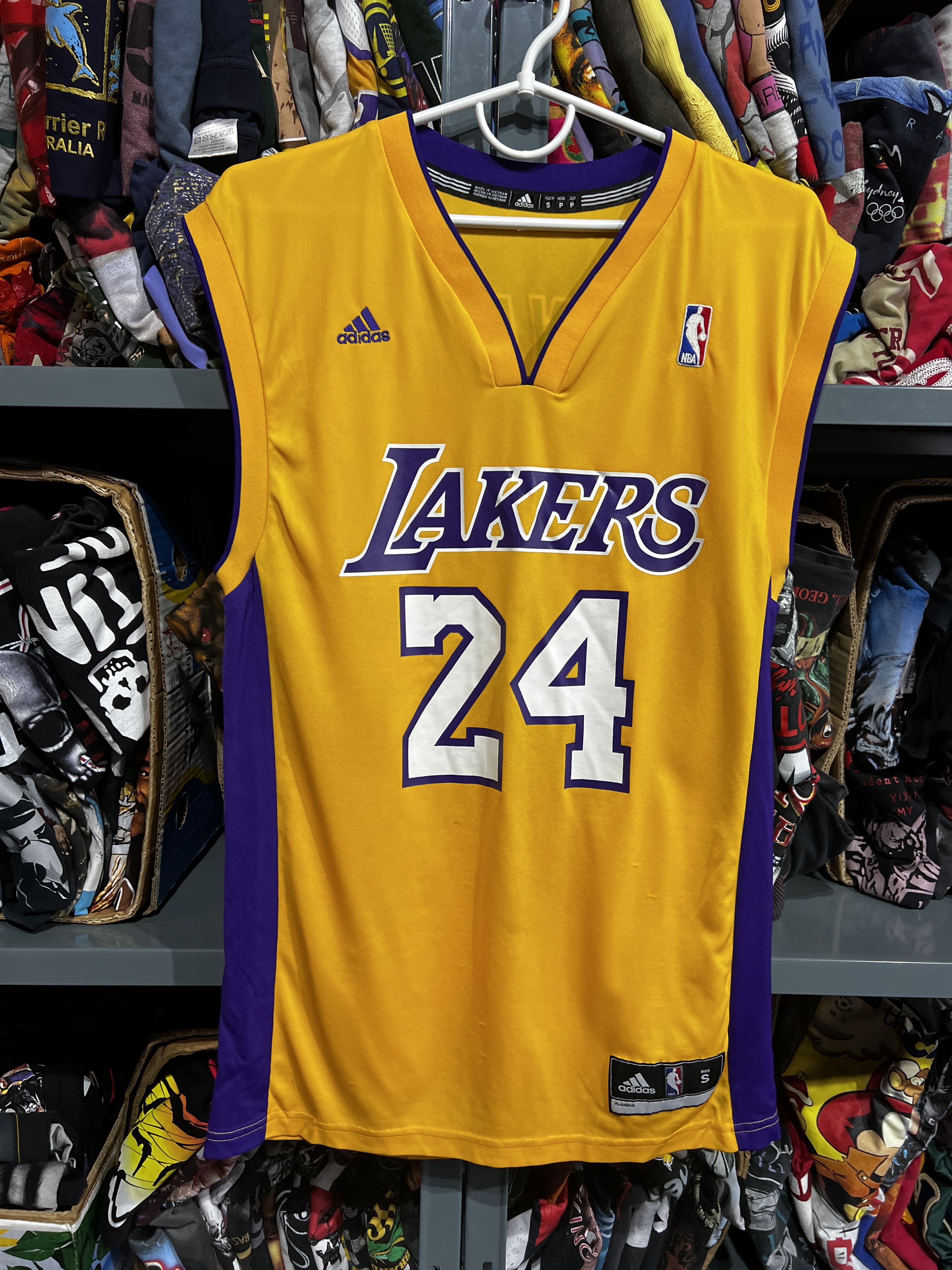 Adidas Adidas L.A. Lakers Kobe Bryant 24 basketball jersey Size S 