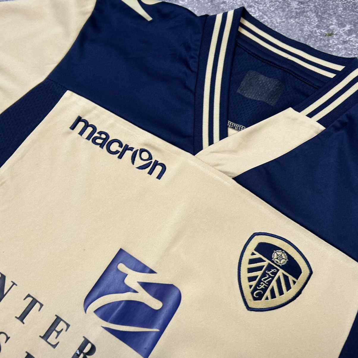 Macron Vintage Macron FC Leedc United 2000s home soccer jersey Size US L / EU 52-54 / 3 - 3 Thumbnail