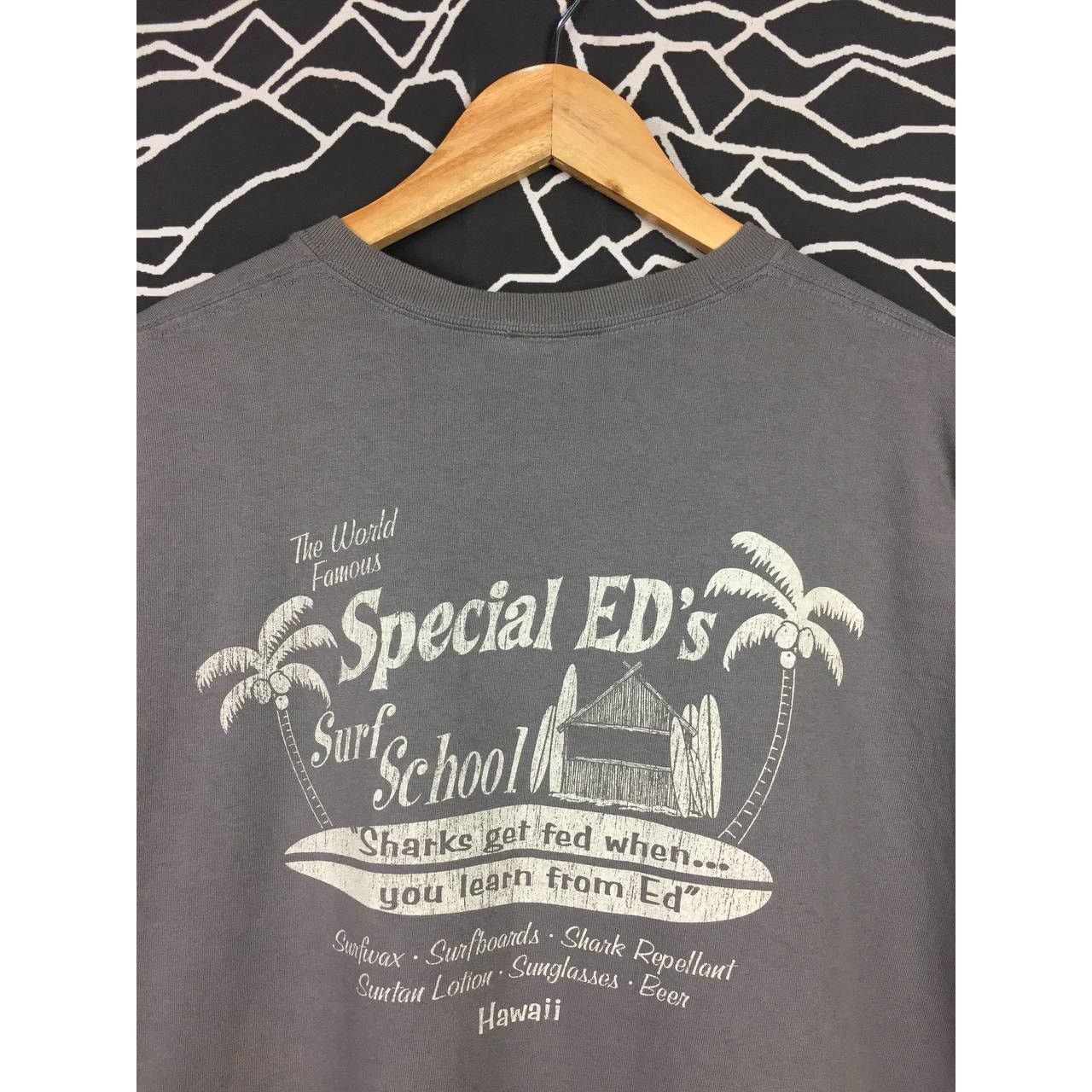 Vintage Special Ed's The World Famous Surf School Hawaii Tee Size US XL / EU 56 / 4 - 3 Thumbnail