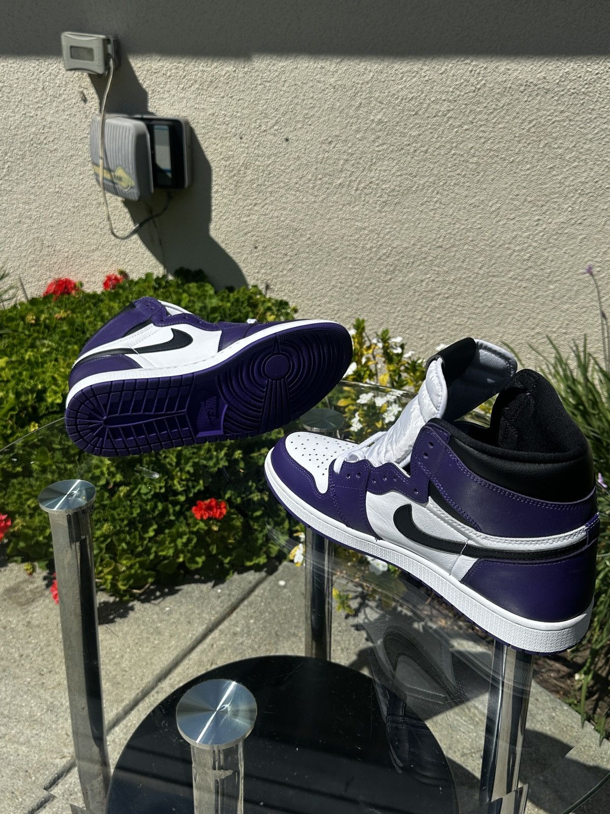 Jordan Brand Jordan 1 Retro High Court Purple White Size US 13 / EU 46 - 6 Thumbnail