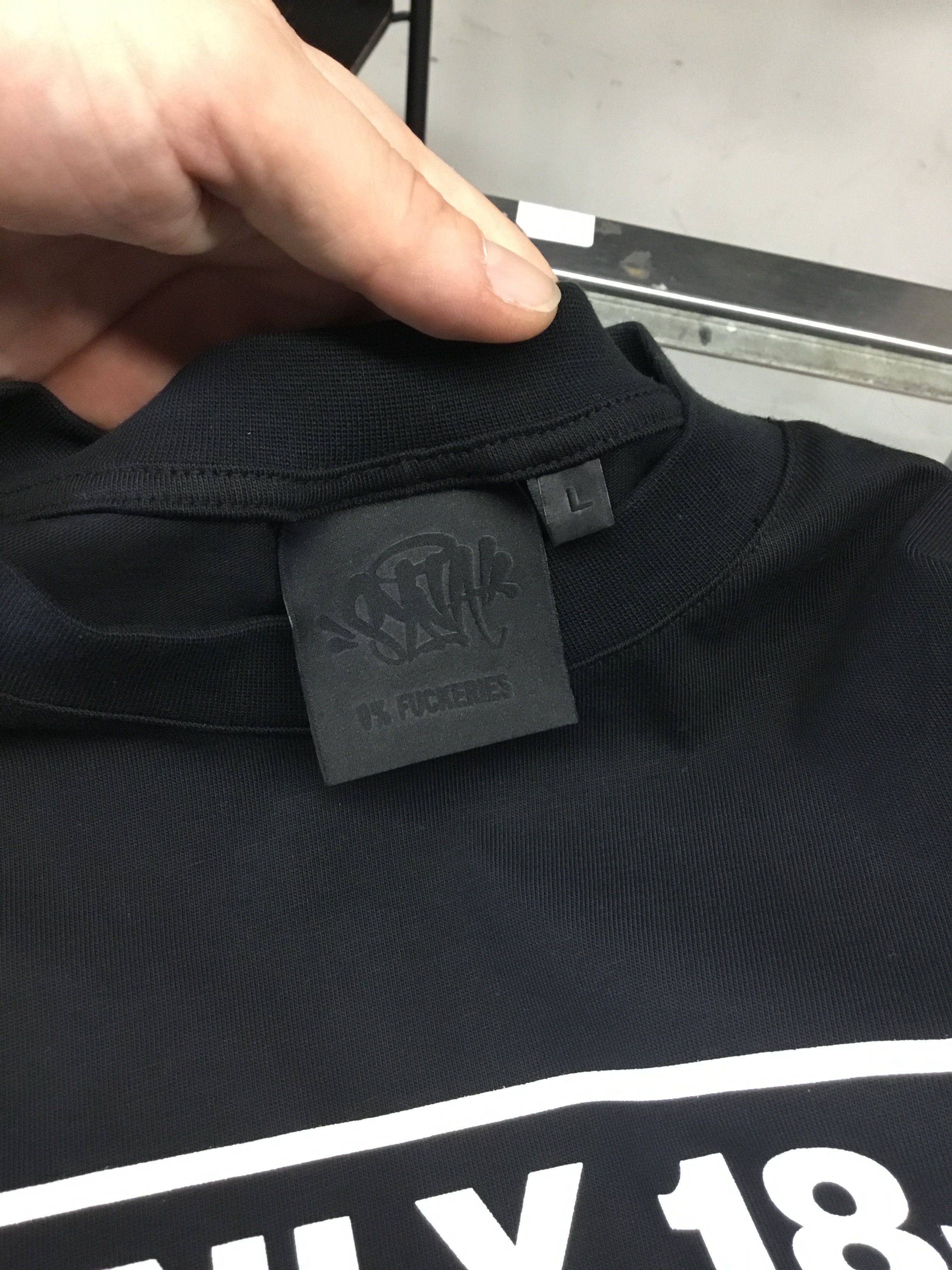 Other Syna central c tee 18 Size US L / EU 52-54 / 3 - 3 Thumbnail
