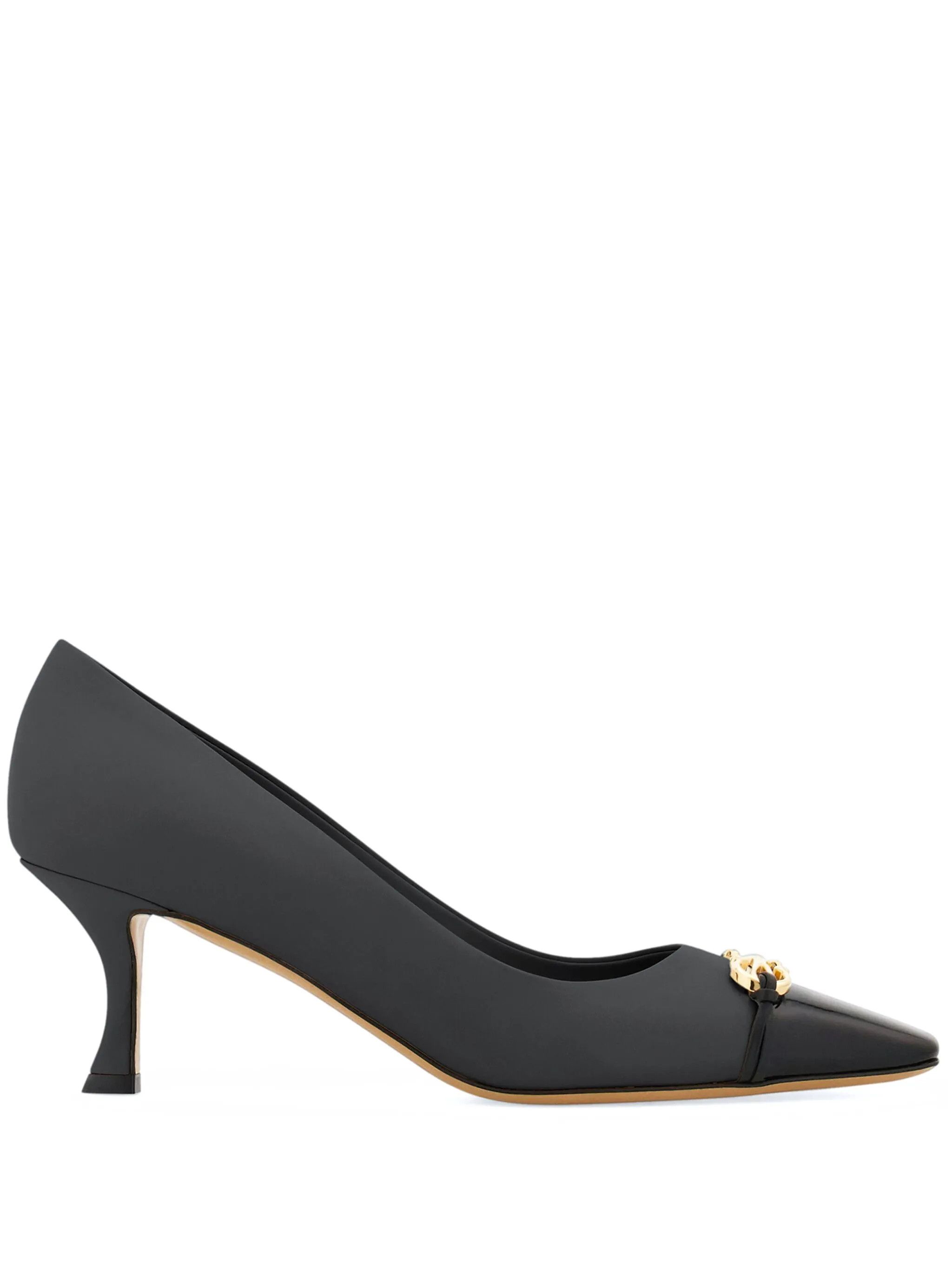 o1s1rm0126 Gancini-plaque Pumps in Black