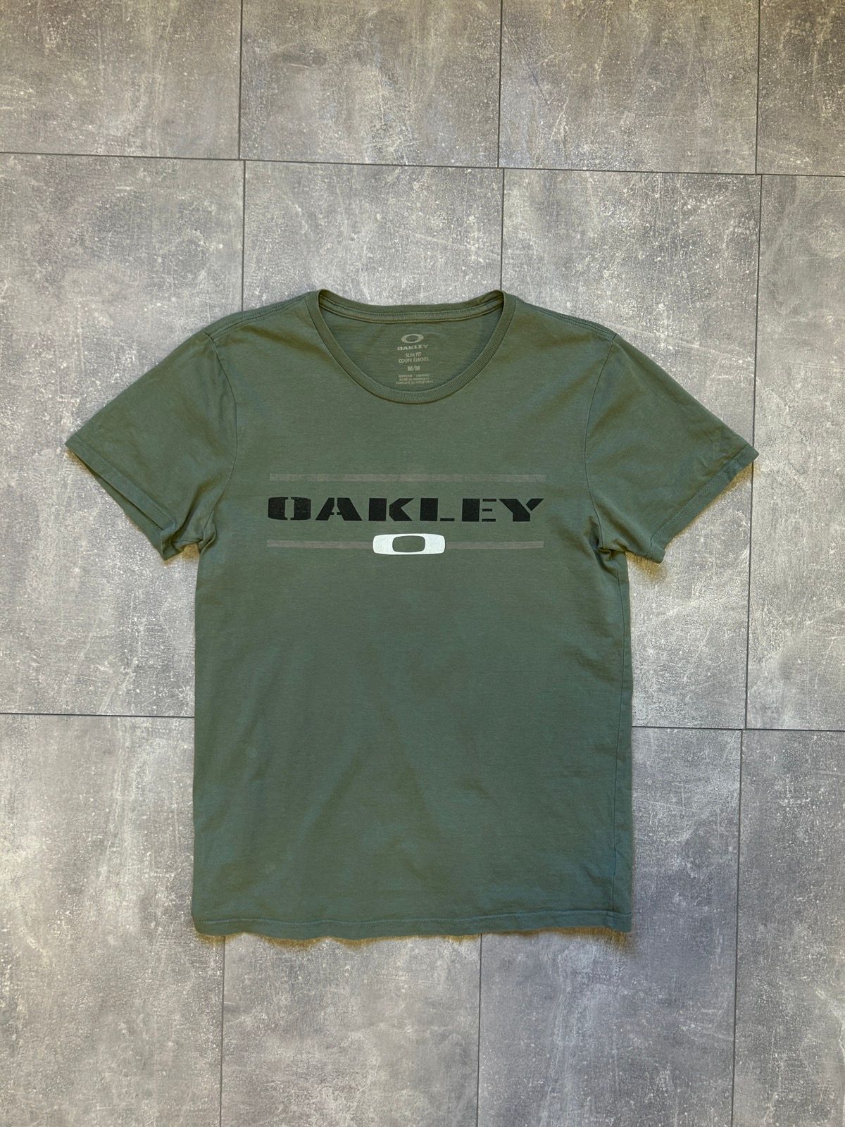 Pre-owned Oakley X Vintage Mens Vintage Oakley T Shirt Centre Logo Y2k Streetwear In Green