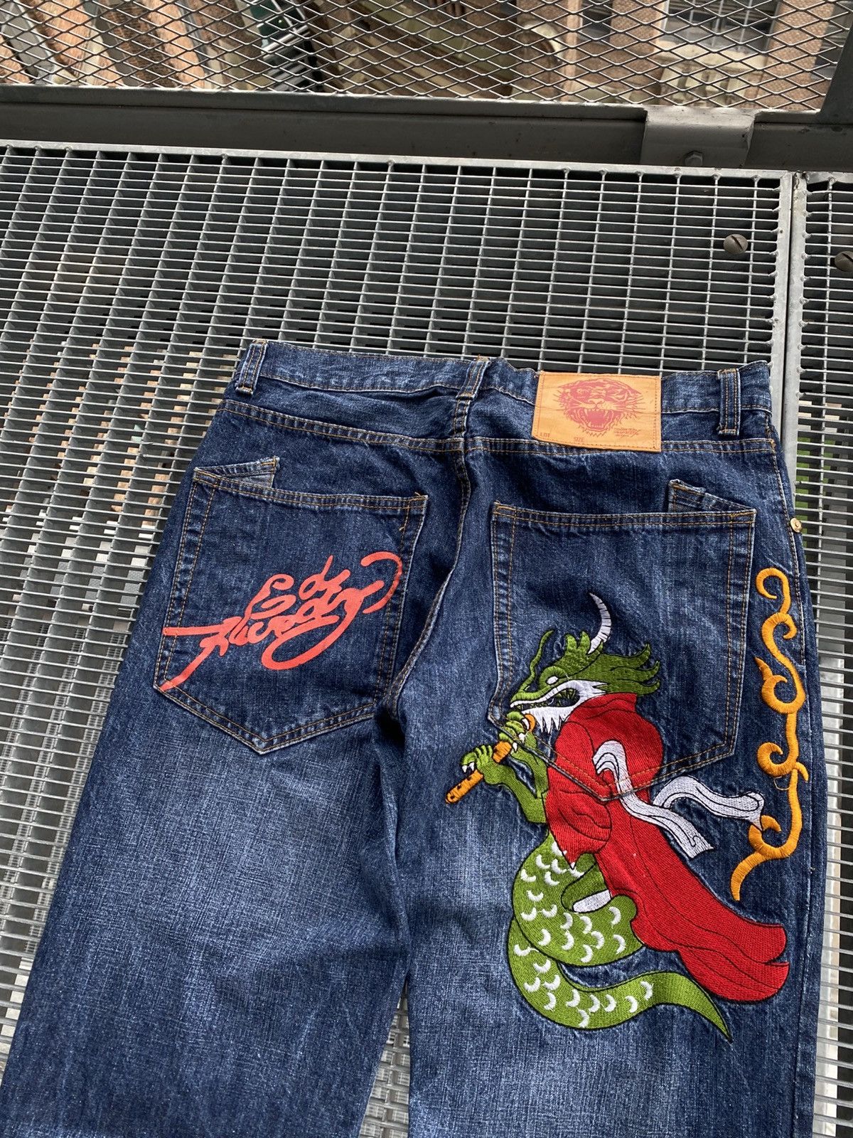 Ed Hardy Vintage Ed Hardy Back Embroidered Logo Jeans Y2K Size US 34 / EU 50 - 4 Thumbnail