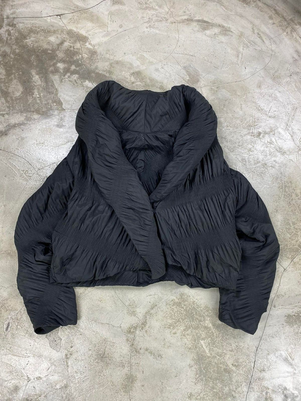 Issey Miyake Issey Miyake Puffer Pleated Waves Coat Size US M / EU 48-50 / 2 - 1 Thumbnail