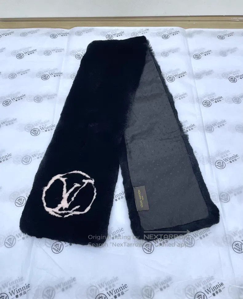 Louis Vuitton Louis Vuitton Black pink jacquard logo fur scarf Size ONE SIZE - 4 Thumbnail