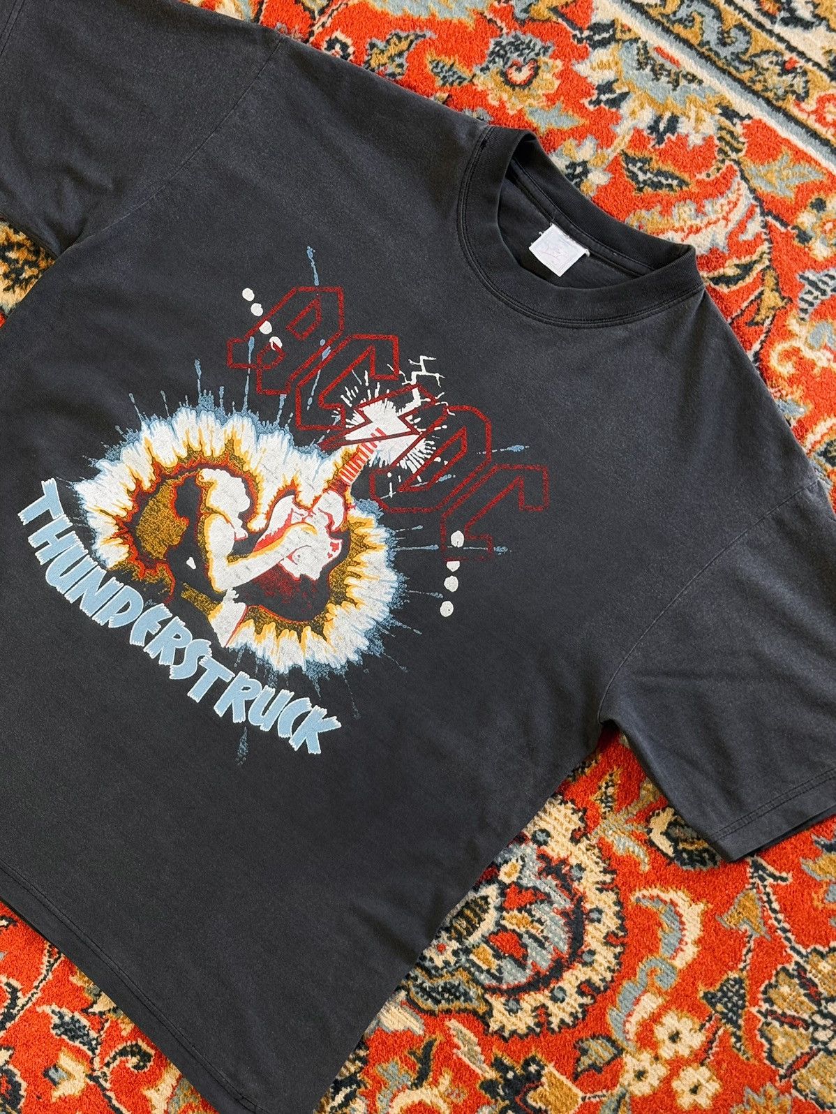 AC/DC × Band Tees × Vintage 90s Vintage ACDC Thunderstruck Faded Rock Tee T-Shirt Size US L / EU 52-54 / 3 - 7 Thumbnail