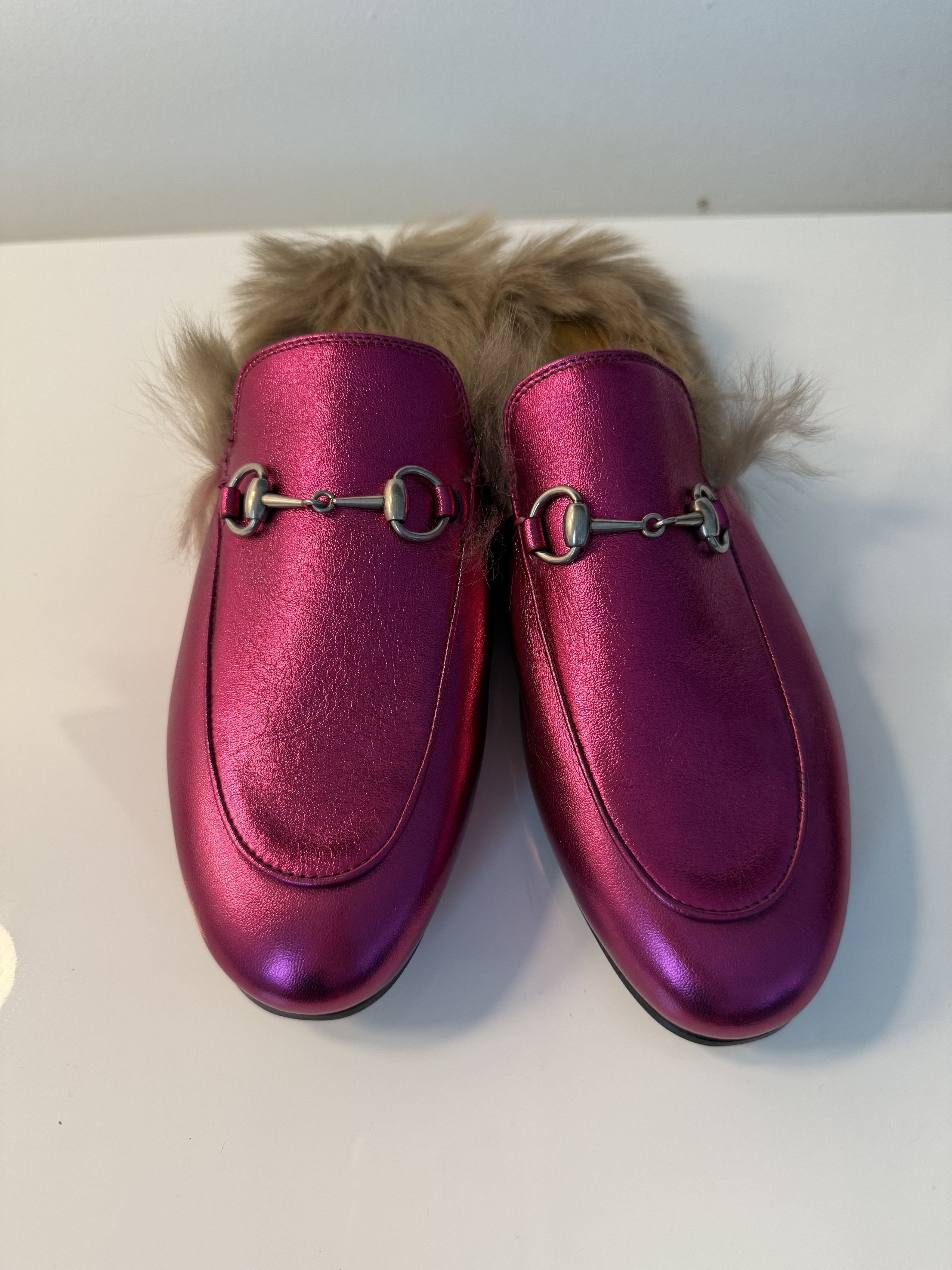 Gucci Gucci Lamb Wool Slippers Size US 8 / IT 38 - 2 Thumbnail
