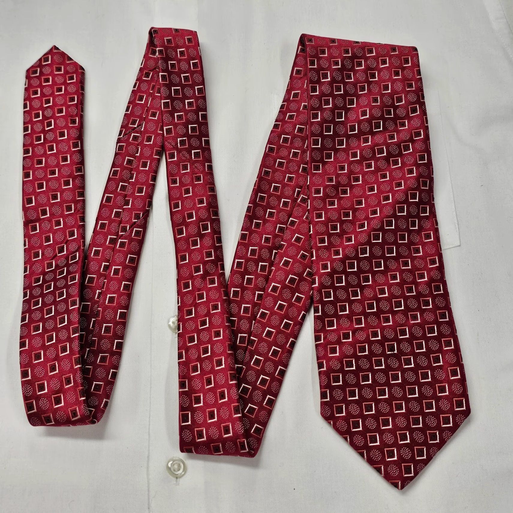 Ermenegildo Zegna ERmenegildo Zegna Necktie Men's 100% Silk Red Geometric Luxury ITALY Classic Length 59 3/4" Width 3 1/2" MENS Tie Bold Sharp Size ONE SIZE - 3 Thumbnail