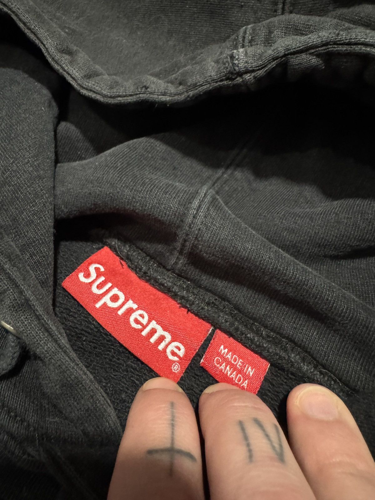 Supreme Supreme World Famous Arc Gold Logo Size US L / EU 52-54 / 3 - 4 Thumbnail