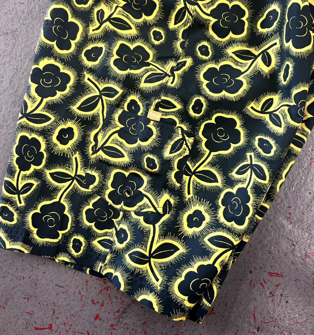 Stussy Stussy Floaral Swim Shorts Size 34/ Large NEW Size US 34 / EU 50 - 5 Thumbnail