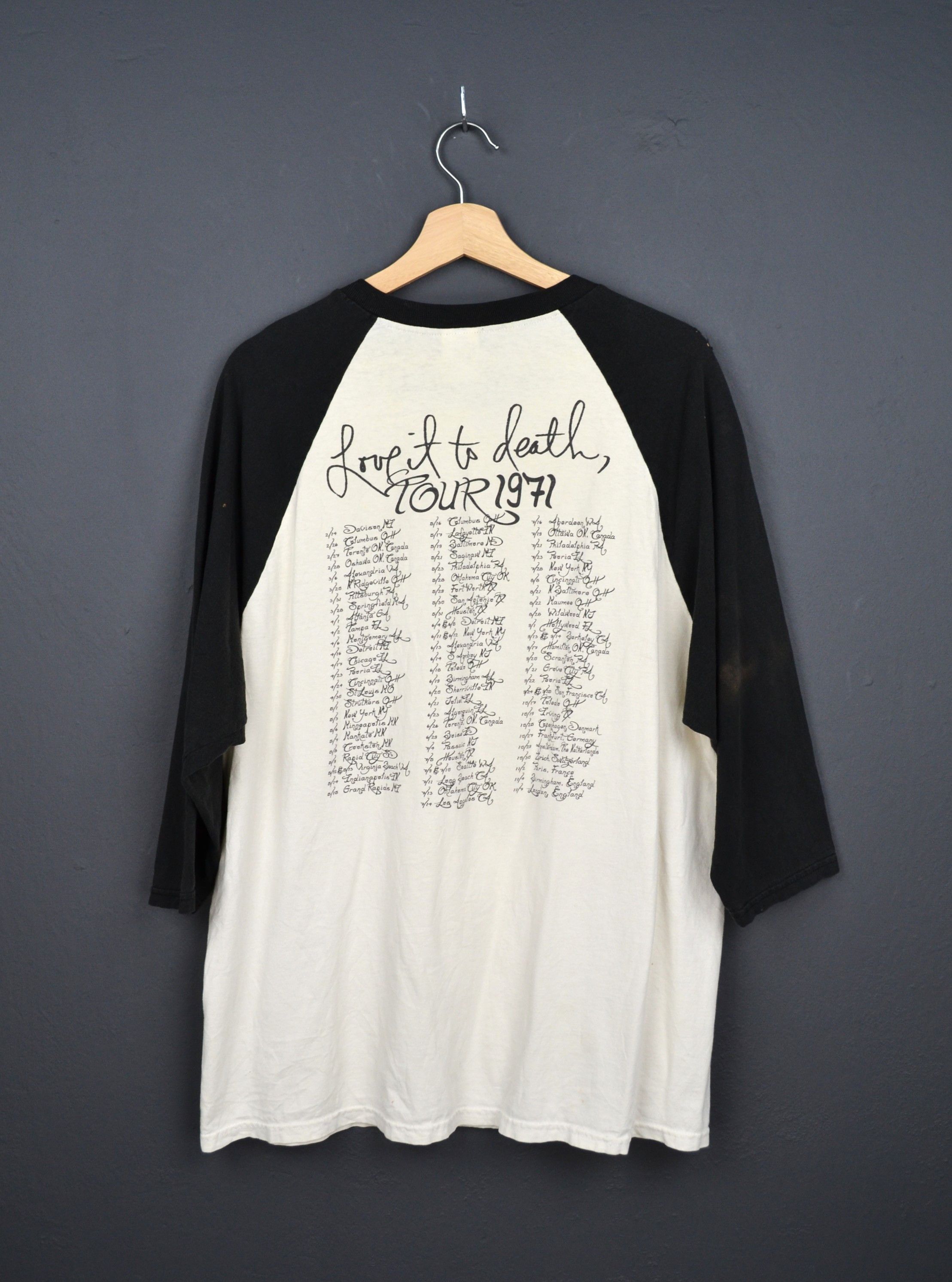 Band Tees Alice Cooper Love It To Death Tour XL 3/4 Sleeve Vintage Size US XL / EU 56 / 4 - 2 Thumbnail