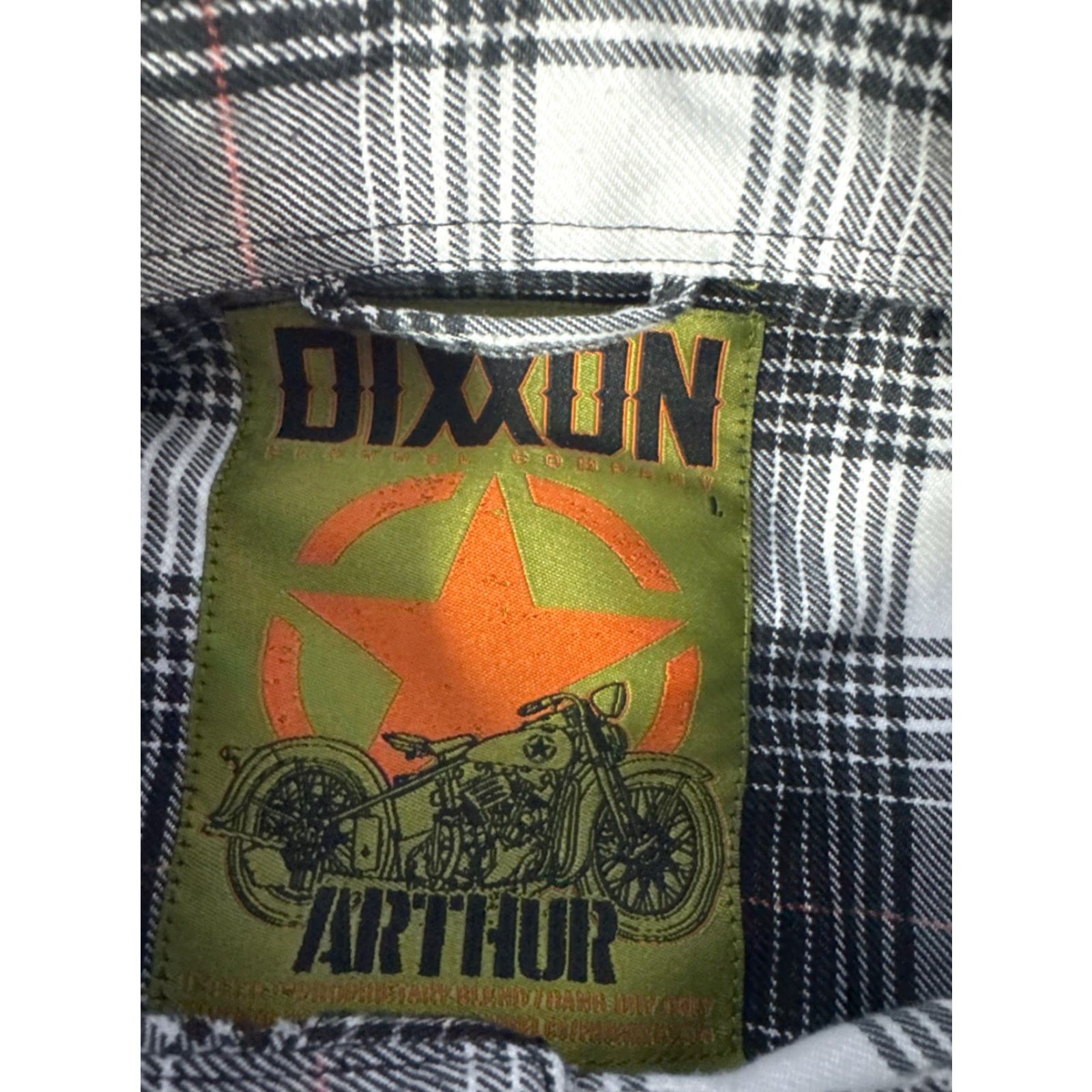 CO Dixxon Flannel Co The Arthur Plaid Snap Long Sleeve Shirt Men’s L Black White Mens Shirt Size US L / EU 52-54 / 3 - 3 Thumbnail