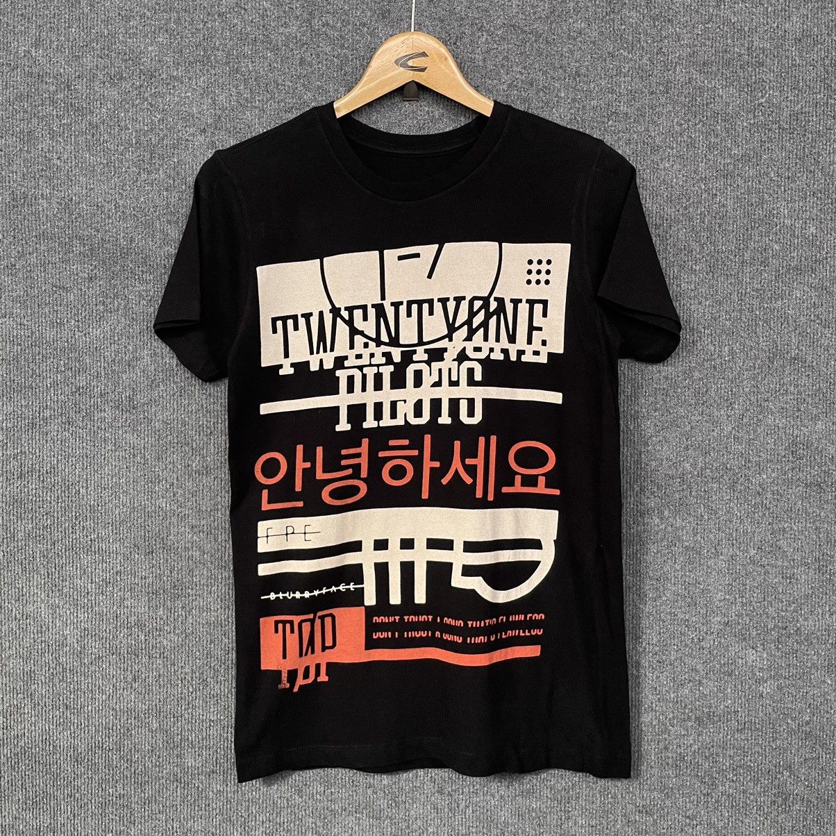 Band Tees Twenty One Pilots Band T Shirt Size US S / EU 44-46 / 1 - 1 Thumbnail