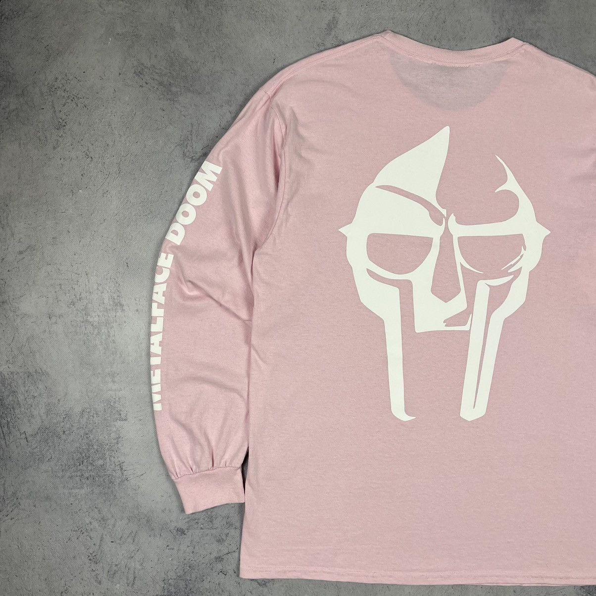 MF Doom × The Hundreds The Hundreds x MF DOOM metalface big logo longsleeve Size US L / EU 52-54 / 3 - 4 Thumbnail
