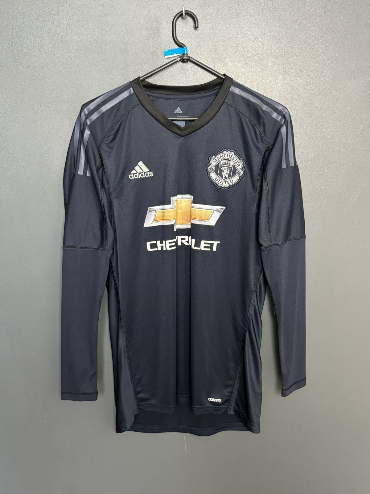 Adidas Manchester United 17/18 Goalkeeper Football Jersey Size US S / EU 44-46 / 1 - 1 Thumbnail