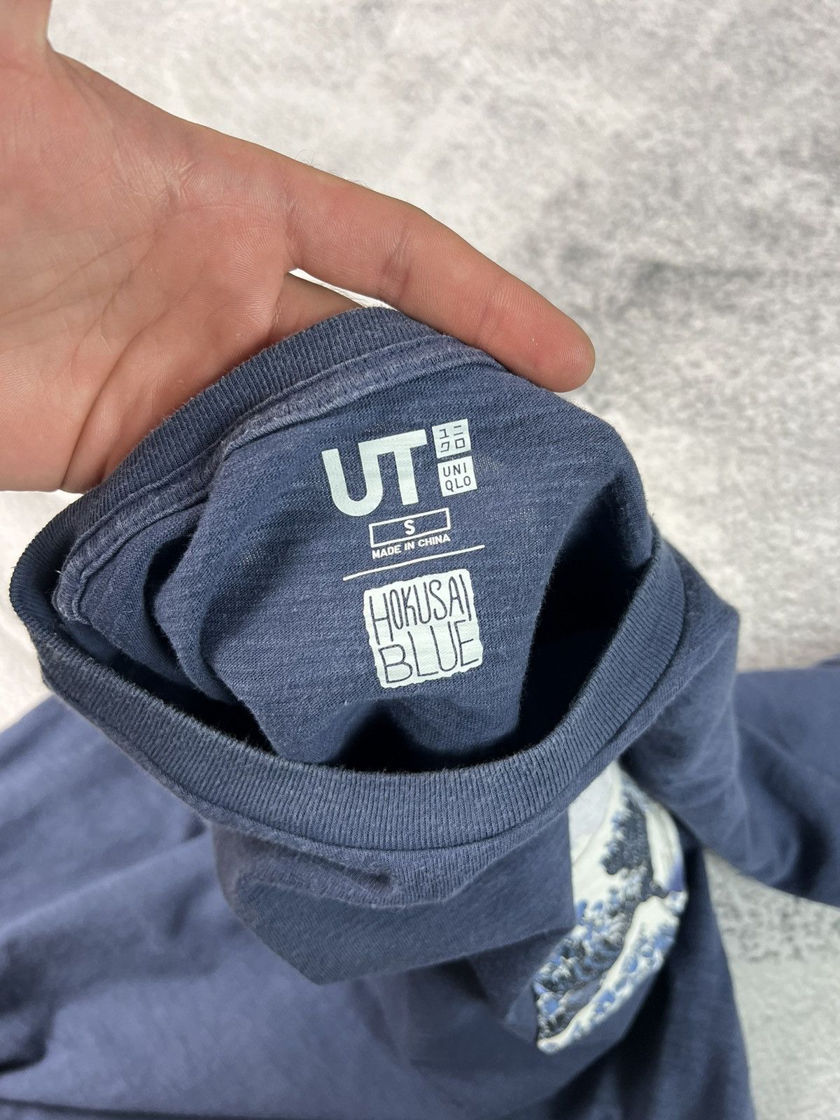 20471120 × Japanese Brand × Uniqlo Uniqlo Hokusai Blue Japanese streetwear T-shirt Size US S / EU 44-46 / 1 - 5 Thumbnail