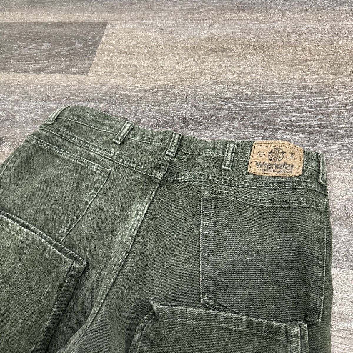 Vintage × Wrangler Vintage 90d Wrangler olive green wide leg essential jeans Size US 36 / EU 52 - 3 Thumbnail