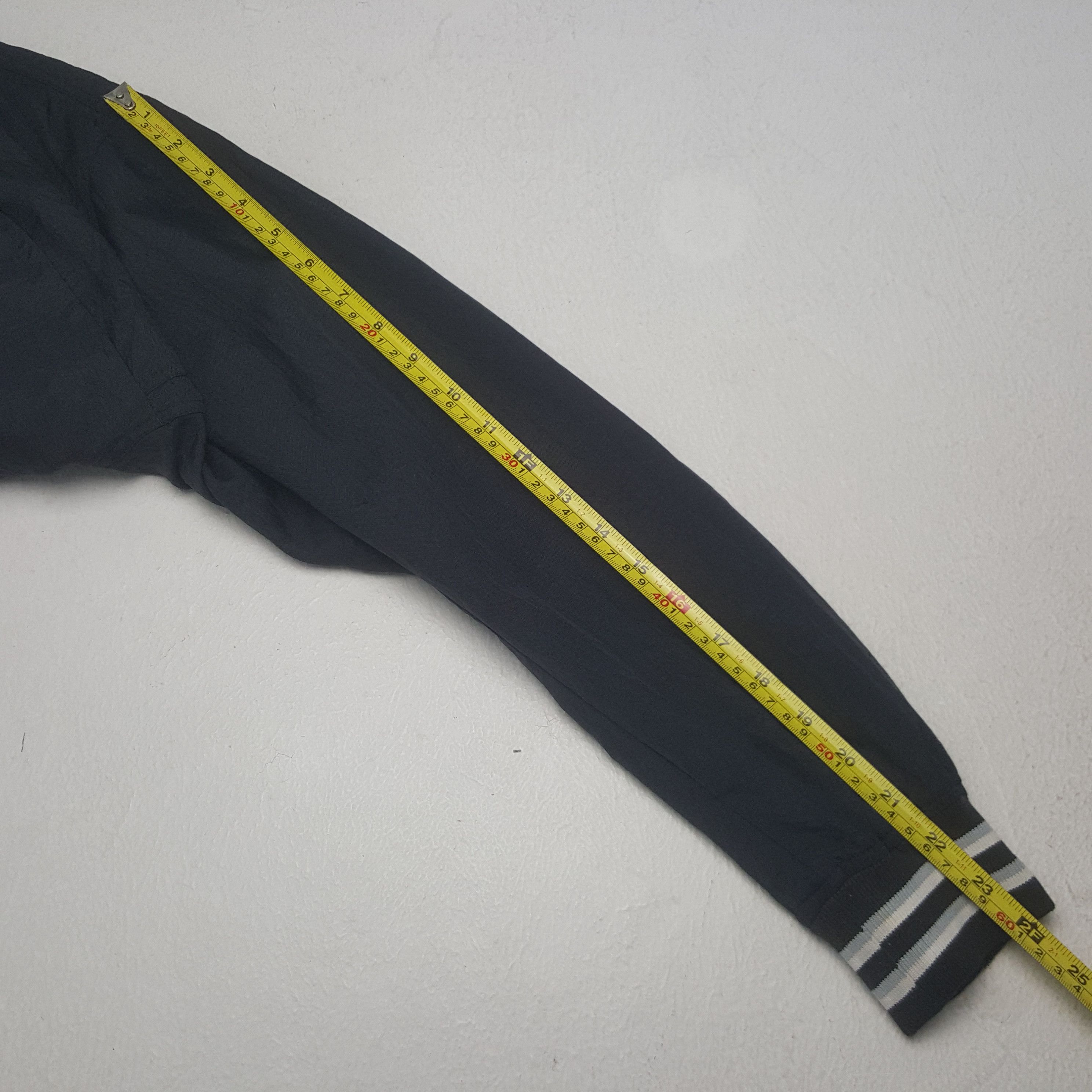 Japanese Brand Vintage TRD Racing Development Windbreaker Bomber Jacket Size US M / EU 48-50 / 2 - 7 Thumbnail