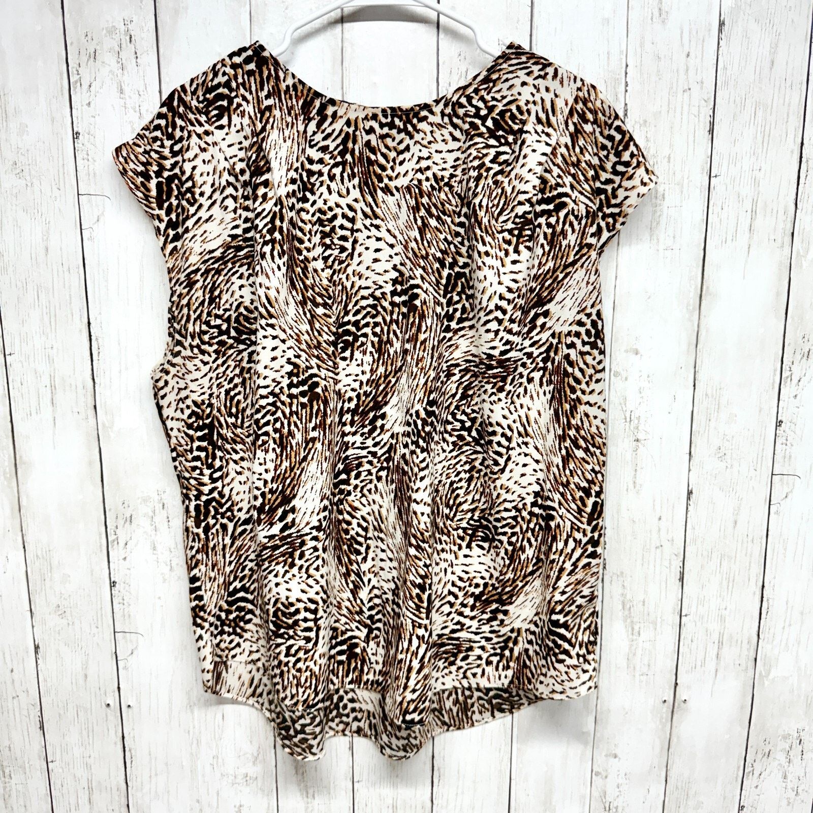 Express Express Blouse Sz XL Abstract Animal Print Pleated Shoulder Size XL / US 12-14 / IT 48-50 - 1 Thumbnail