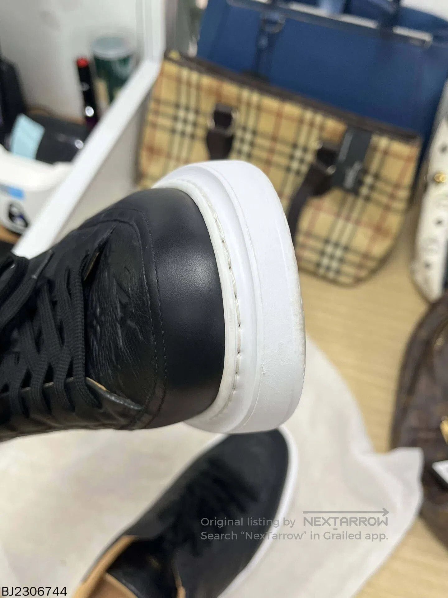 Louis Vuitton louis vuitton beverly hills low-top sneakers. Size US 9 / EU 42 - 6 Thumbnail