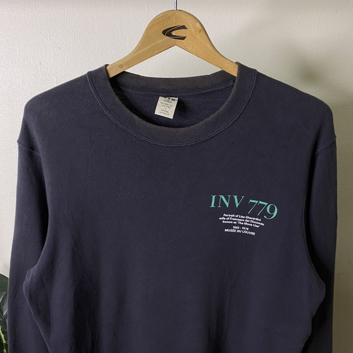 Uniqlo UNIQLO Museum of Louvre x Peter Saville Monalisa Artwork Size US S / EU 44-46 / 1 - 6 Thumbnail