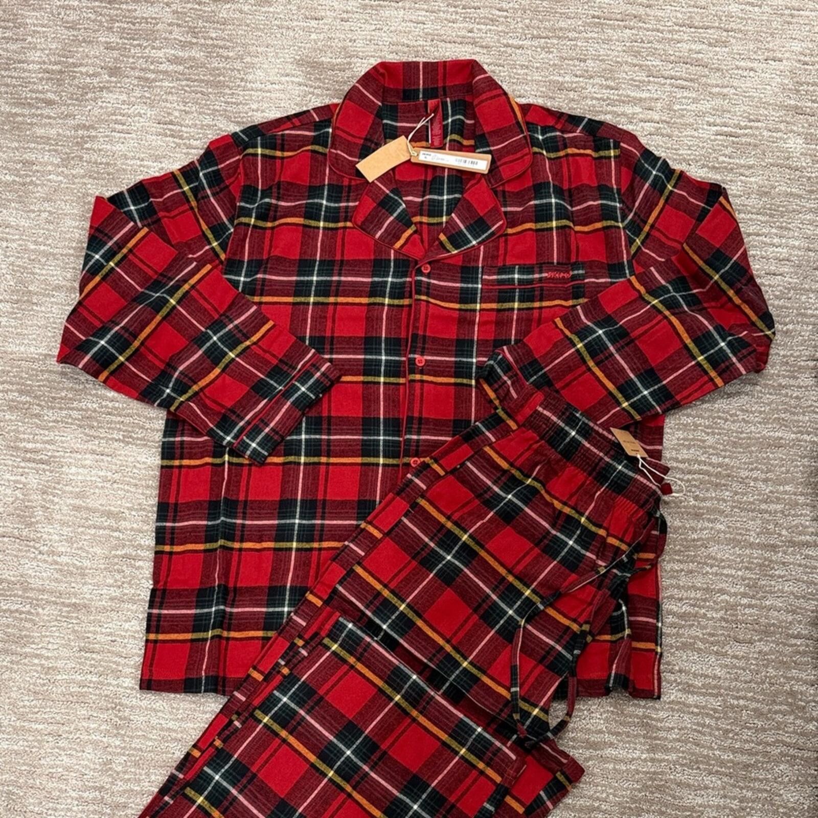 Swims SKIMS Red Plaid Men’s Two-Piece Pajama Set Size ONE SIZE - 3 Thumbnail