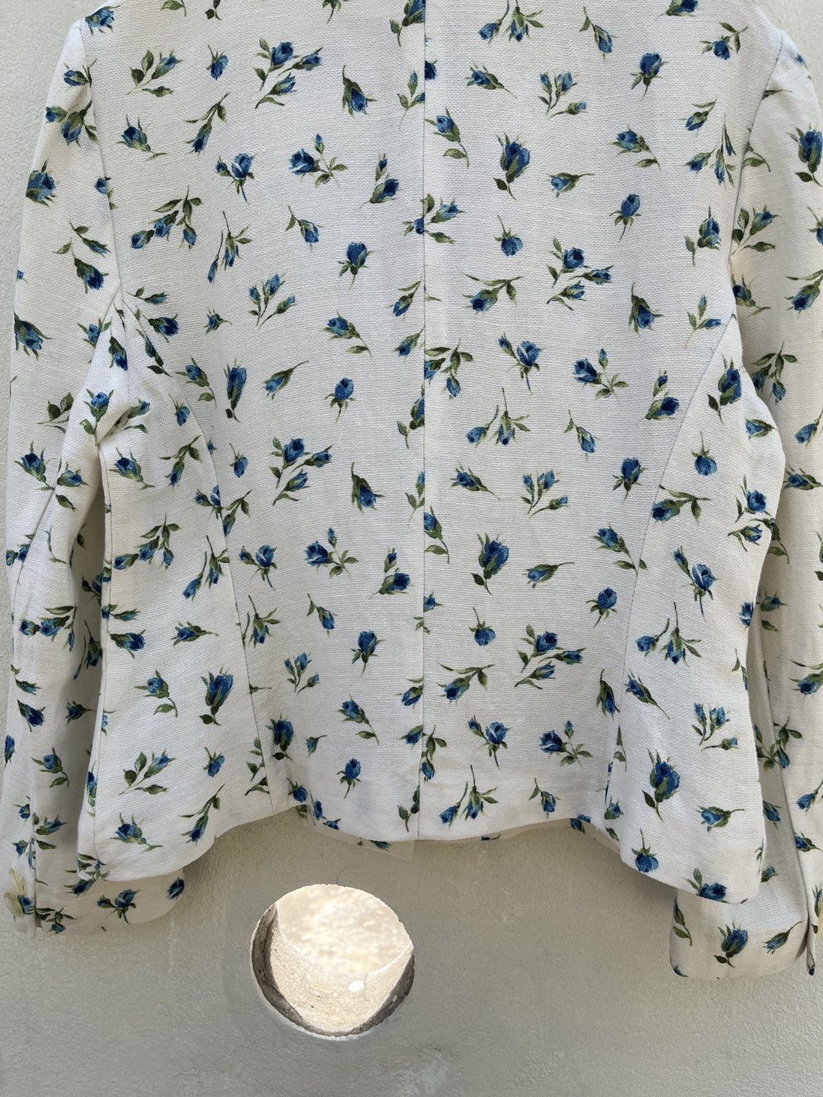 Carven Carven Blazer with Blue Floral Print & Button Details. Size M / US 6-8 / IT 42-44 - 6 Thumbnail
