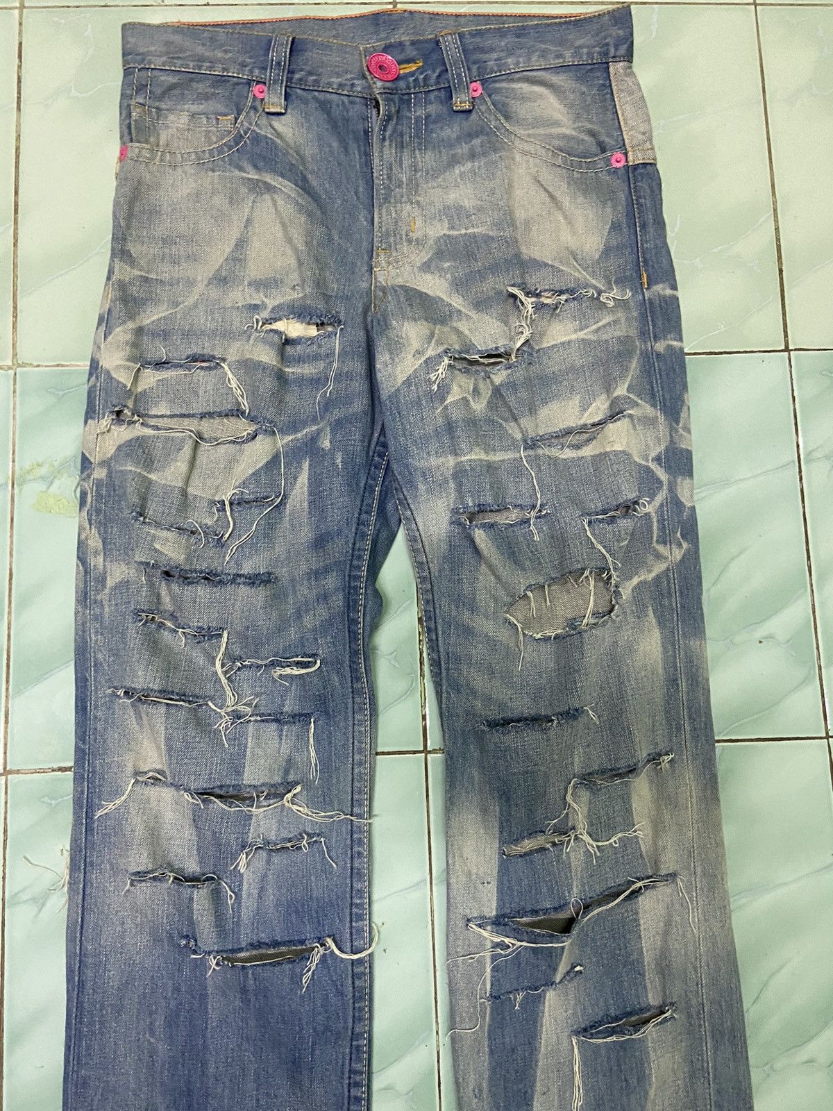 Japanese Brand Steals Distressed Denim Co & Lu jeans washed faded Size US 31 - 4 Thumbnail