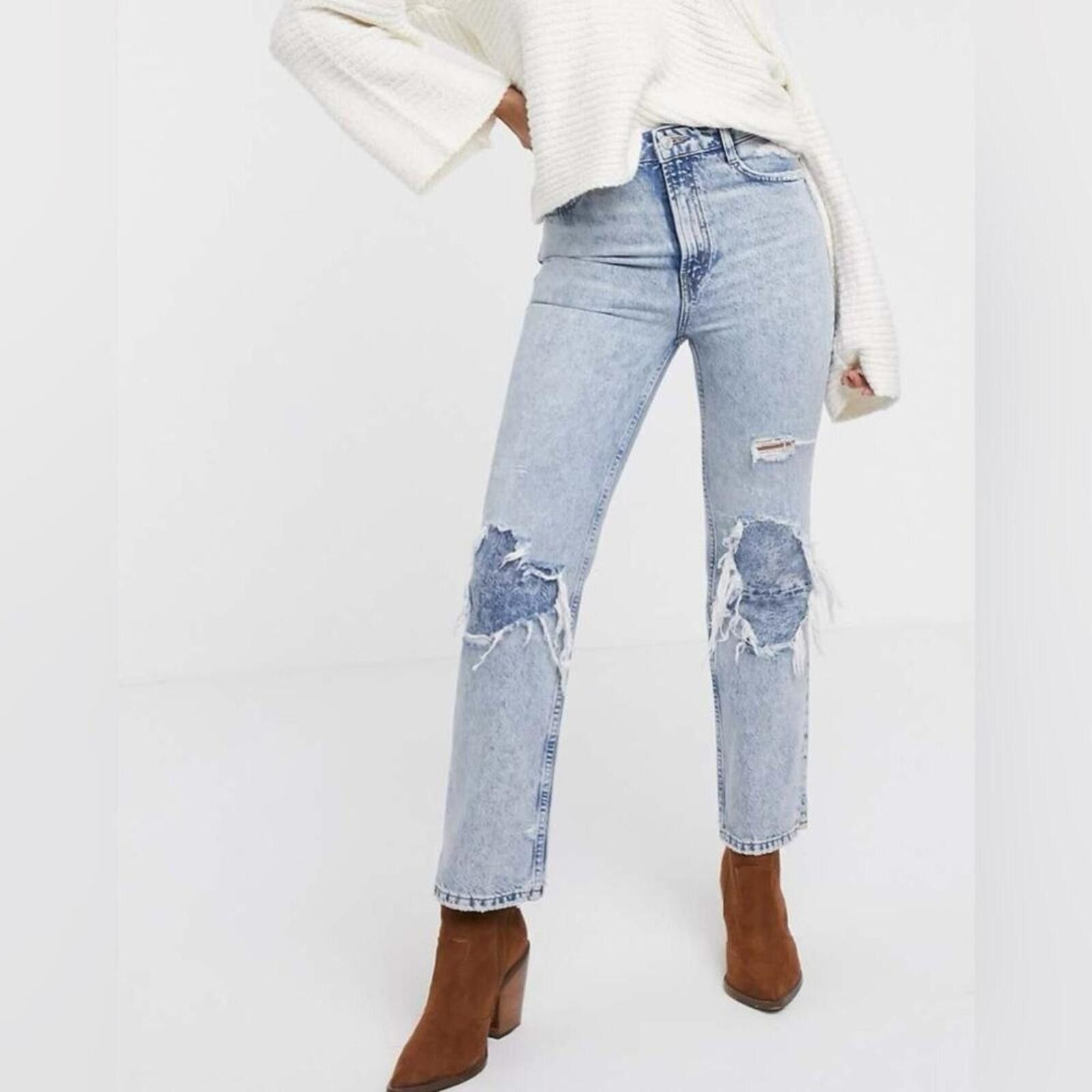 Free People Free People Light Wash Distressed Straight Leg Jeans Size 29" - 1 Thumbnail