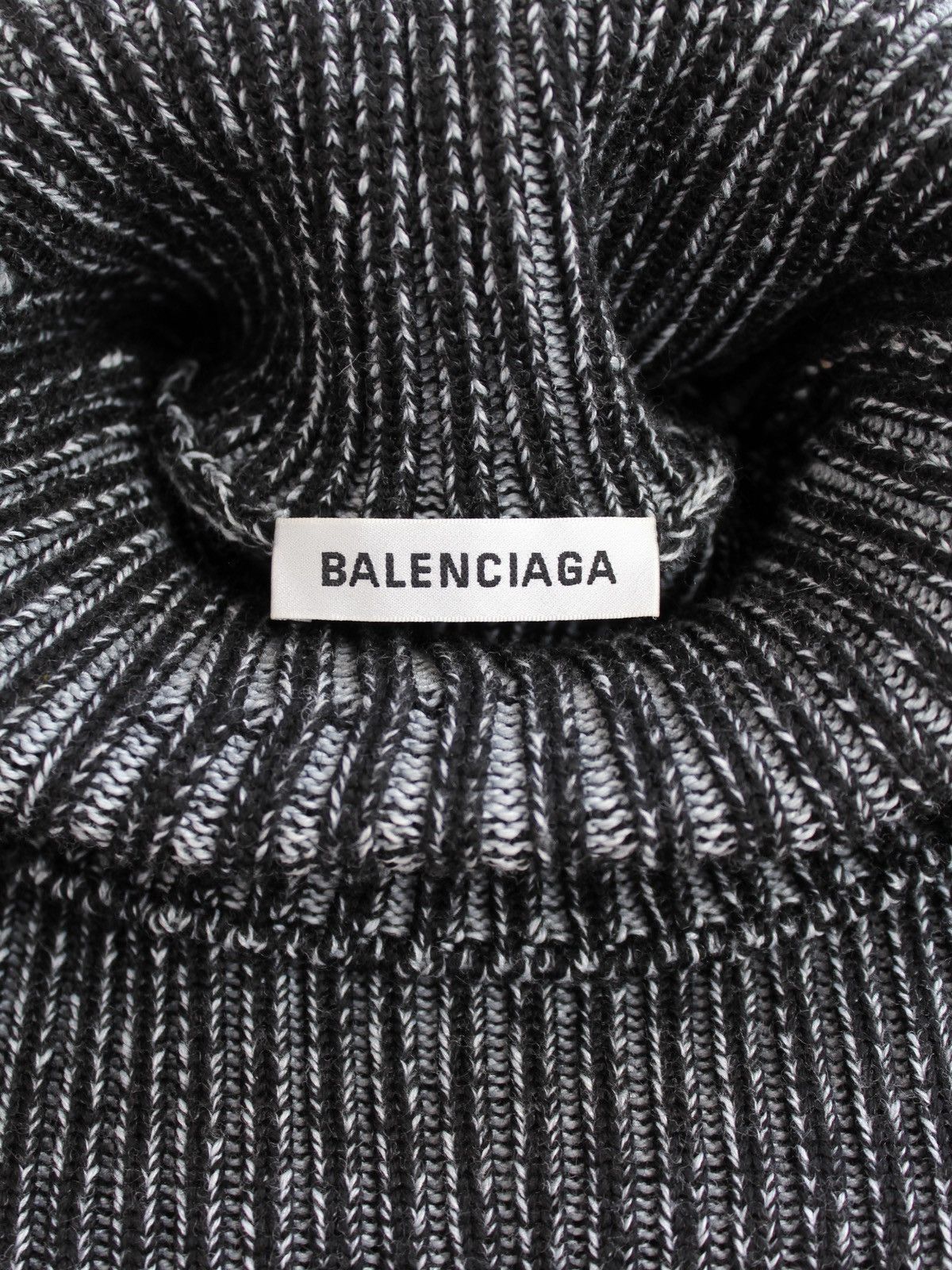 Balenciaga Balenciaga FW’18 Layered Oversize Knit Sweater Hoodie Size XS / US 0-2 / IT 36-38 - 8 Thumbnail