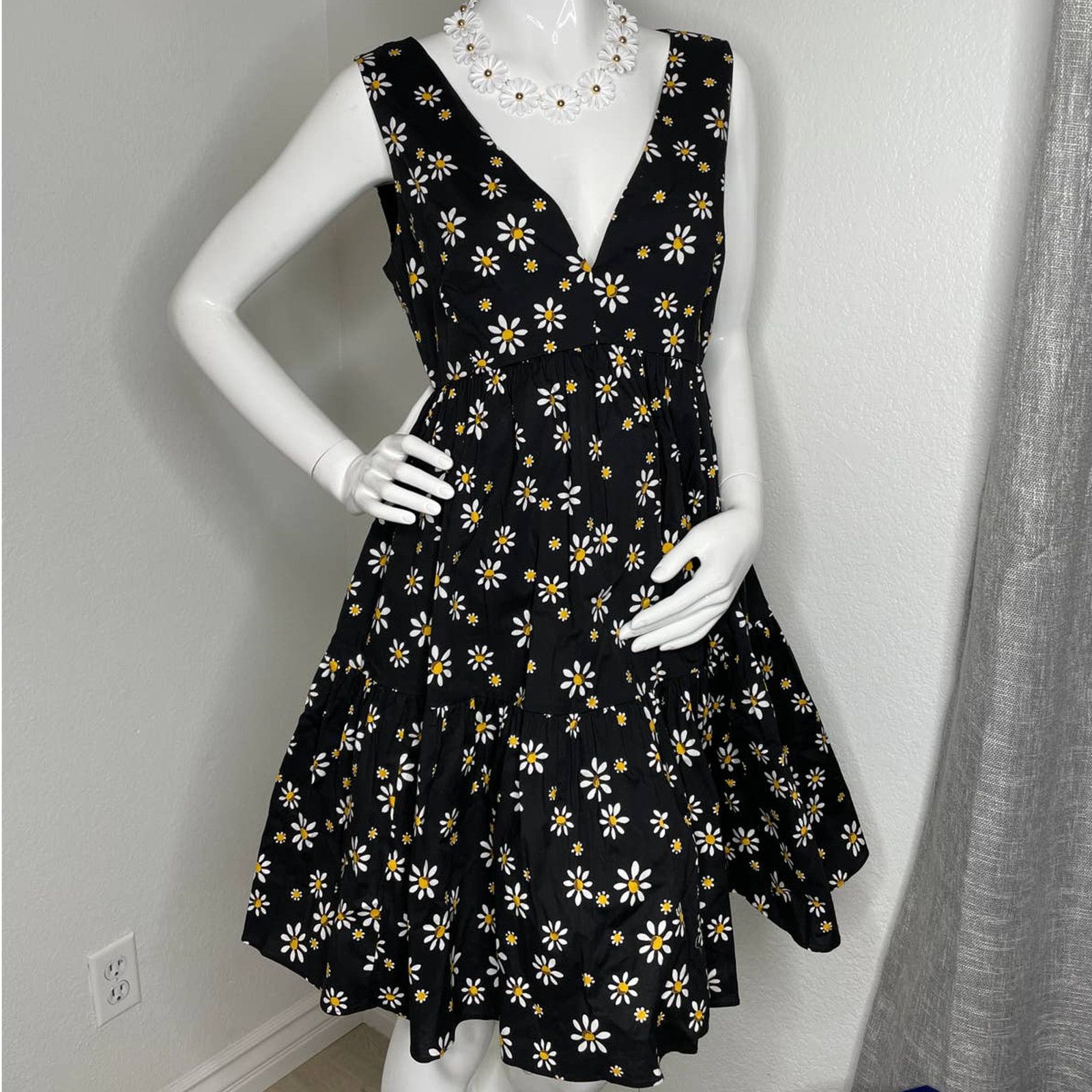 Kate Spade Kate Spade Daisy dots Mainline Vineyard sleeveless Dress 2 Size ONE SIZE - 2 Thumbnail