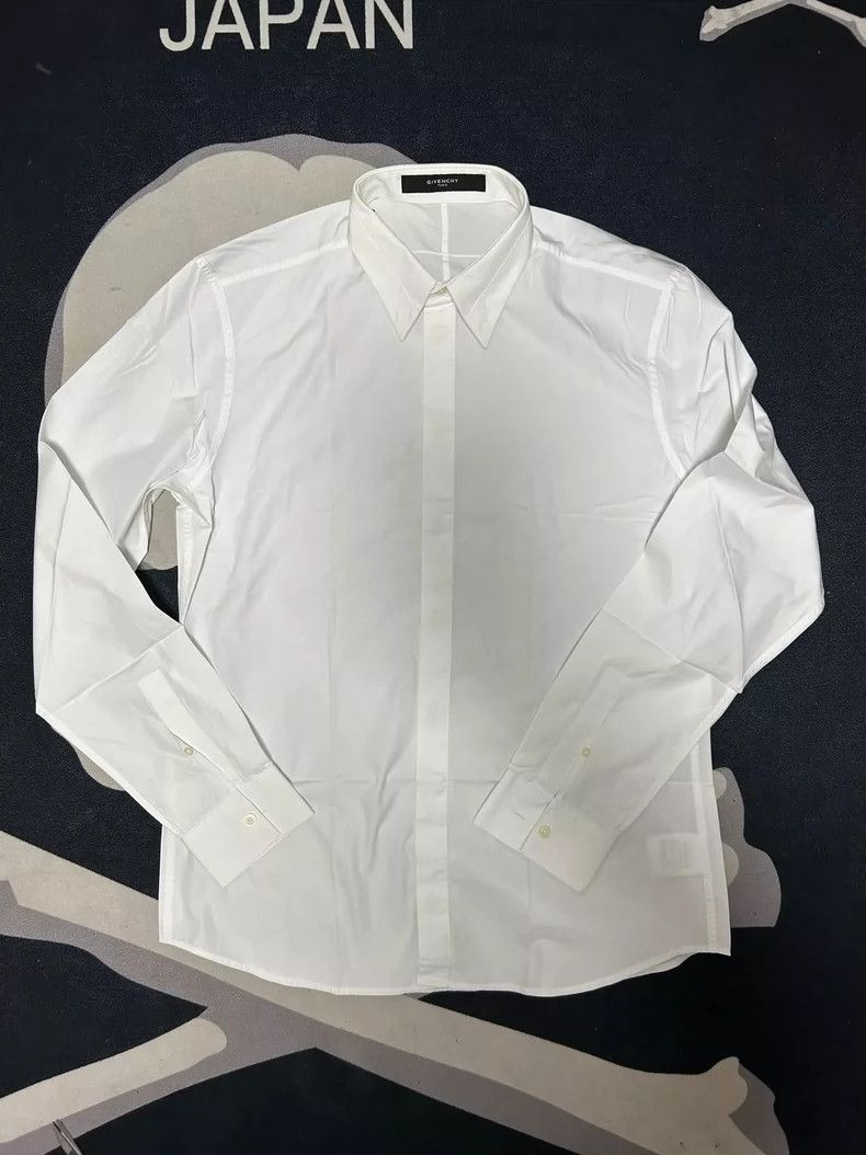 Givenchy White Button-Up Shirt - dmc