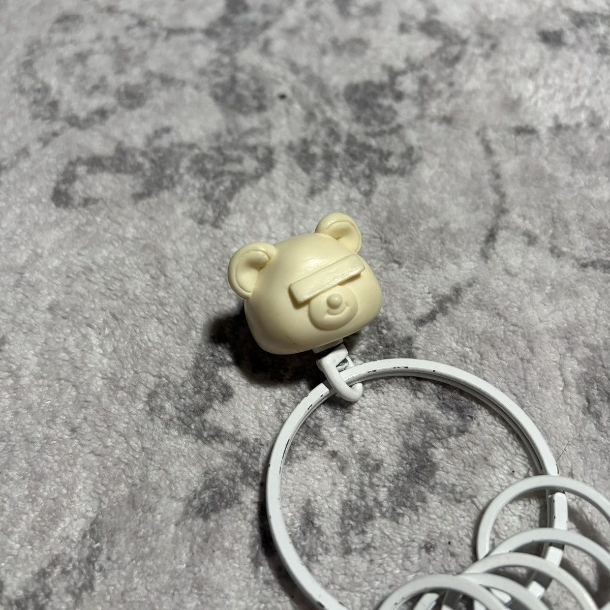 Undercover Undercover SS07 Purple Blindfolded Bear Multi Ring Keychain Size ONE SIZE - 2 Thumbnail