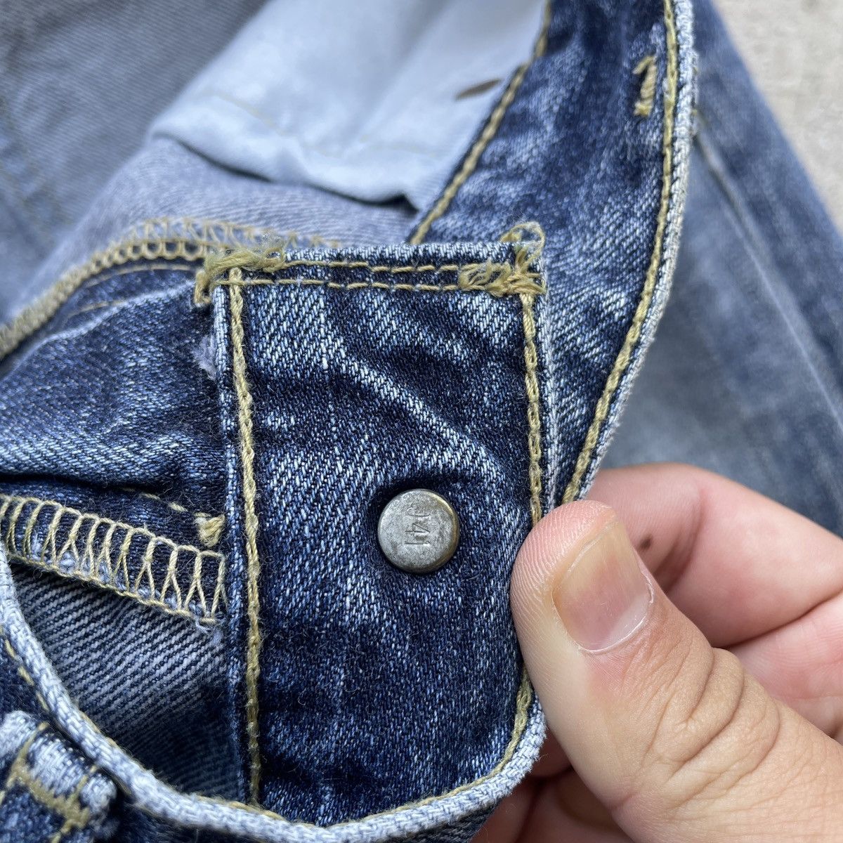 Levi's Vintage Levi’s 503 Distressed Jeans Faded Denim Pants W32 Size US 32 / EU 48 - 7 Thumbnail