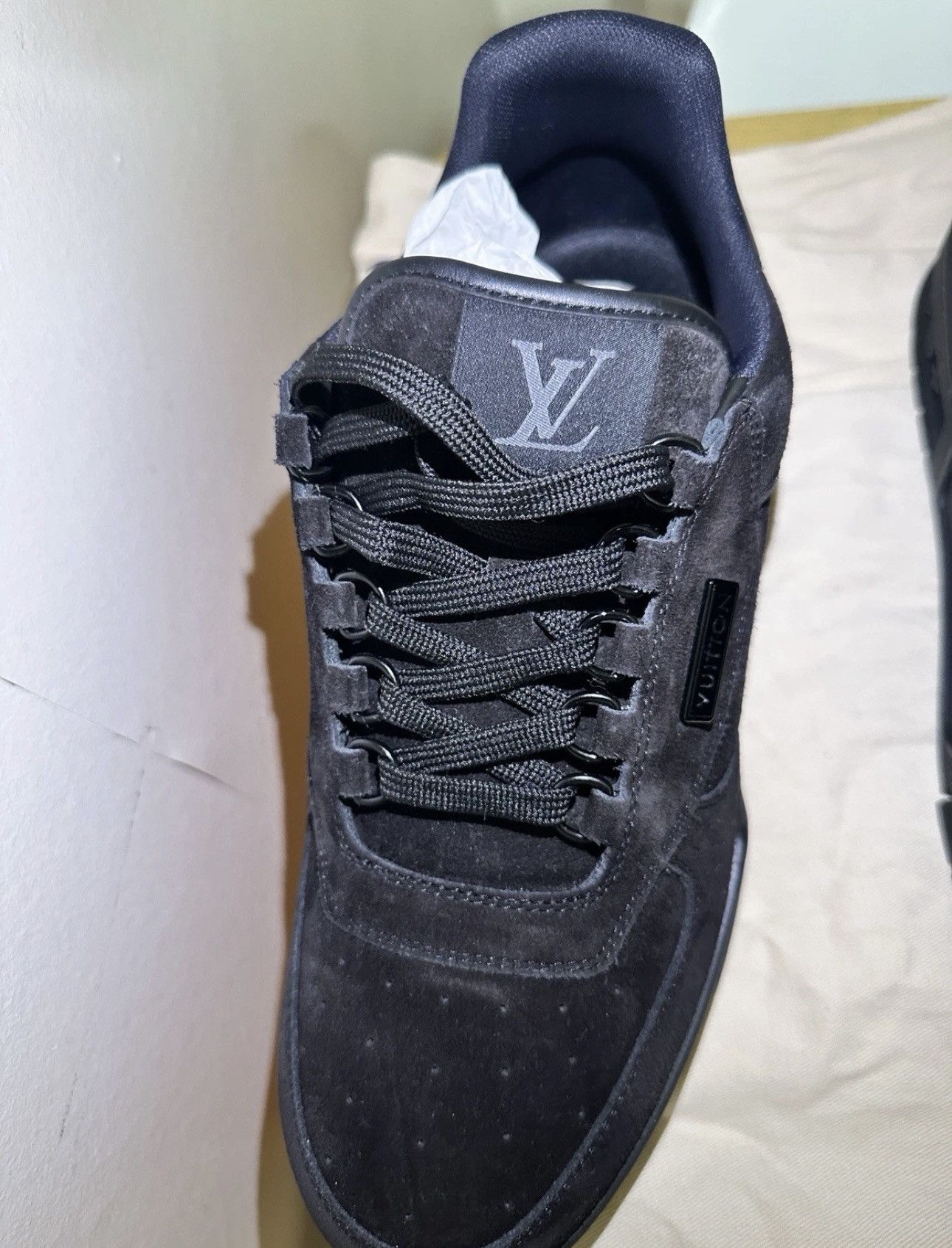 Louis Vuitton Louis Vuitton Uniform Sneakers - Black Suede. UK6. EU40 Size US 7 / EU 40 - 6 Thumbnail