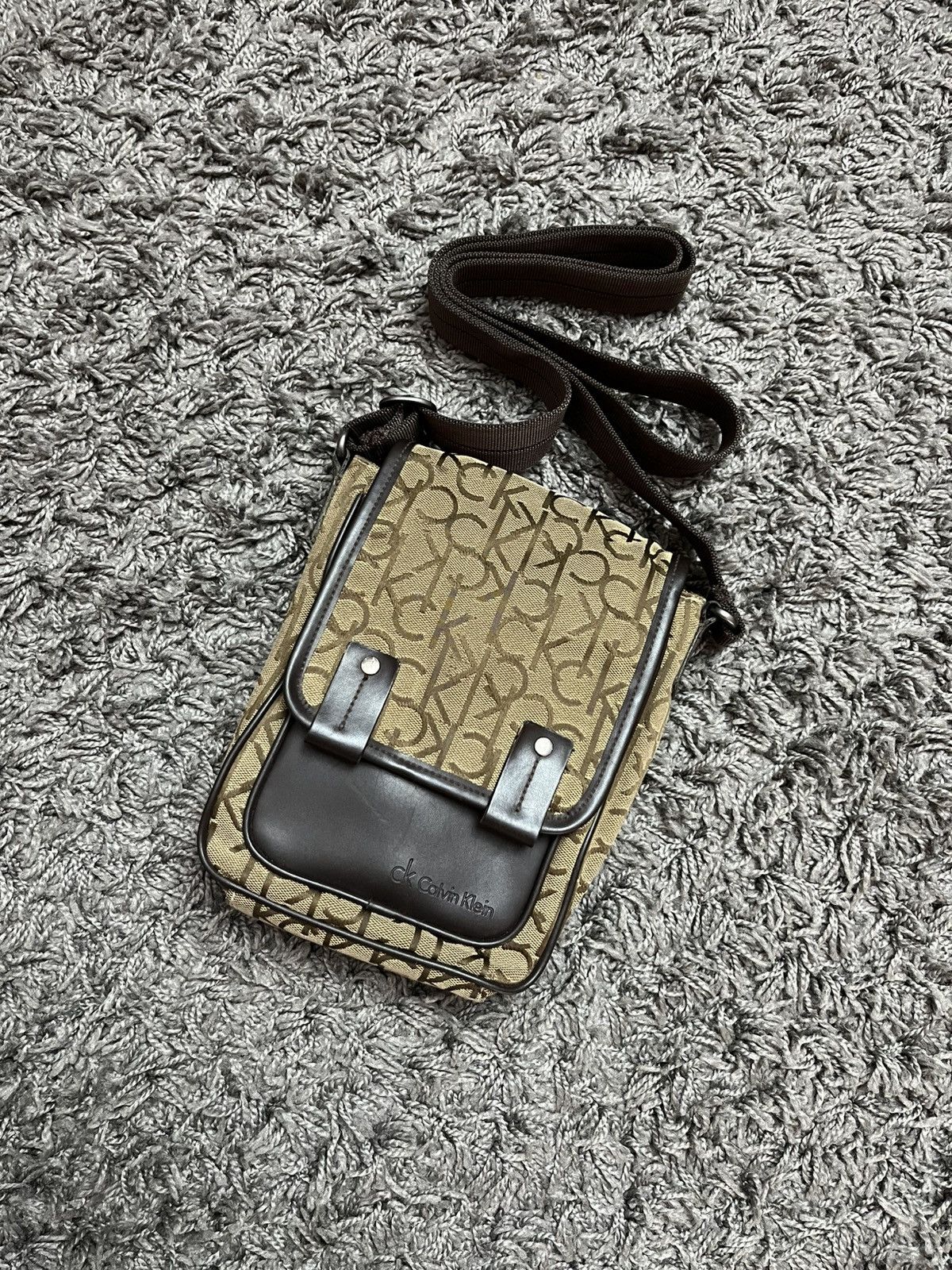 Calvin Klein Calvin Klein Monogram Logo Messenger Crossbody Bag Brown Size ONE SIZE - 1 Thumbnail